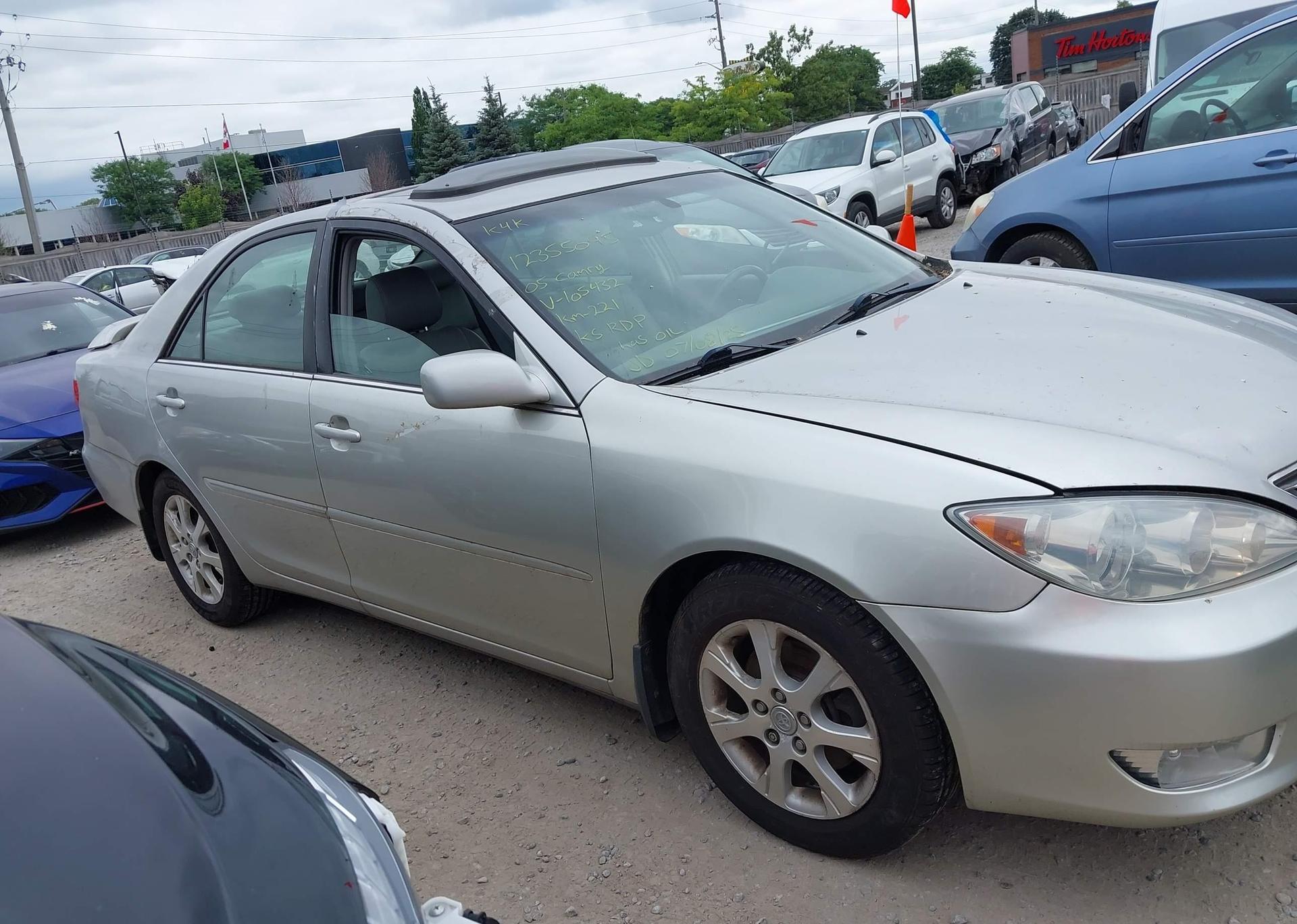2005 TOYOTA CAMRY LE