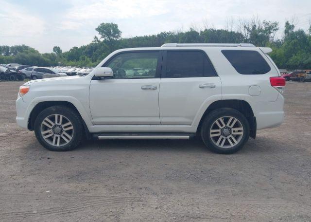 2013 TOYOTA 4RUNNER SR5