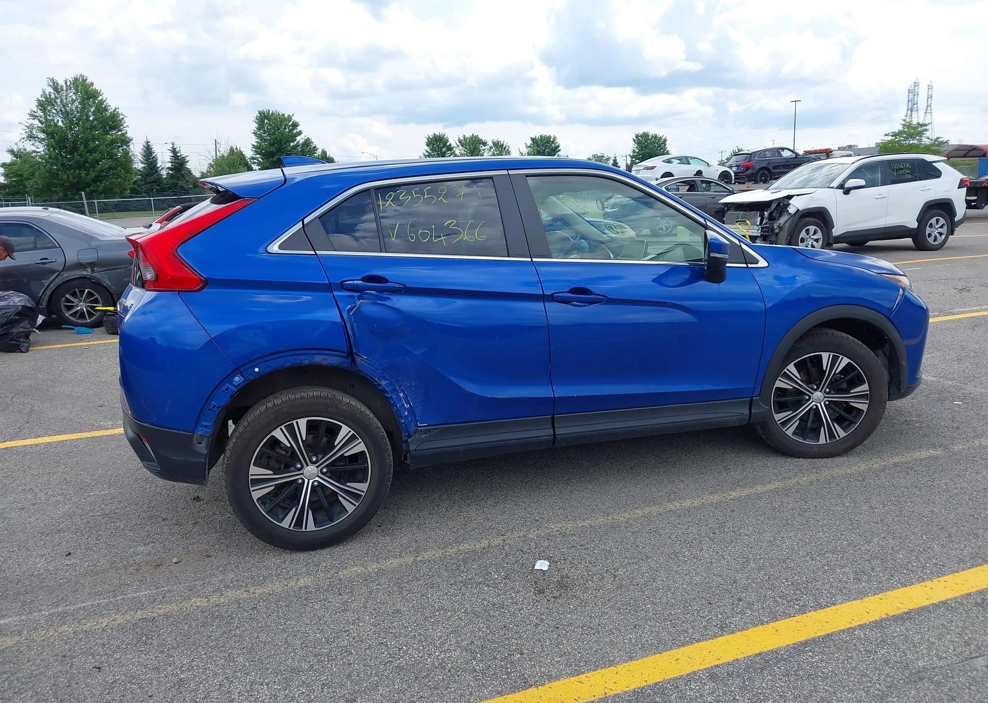 2019 MITSUBISHI ECLIPSE CROSS ES