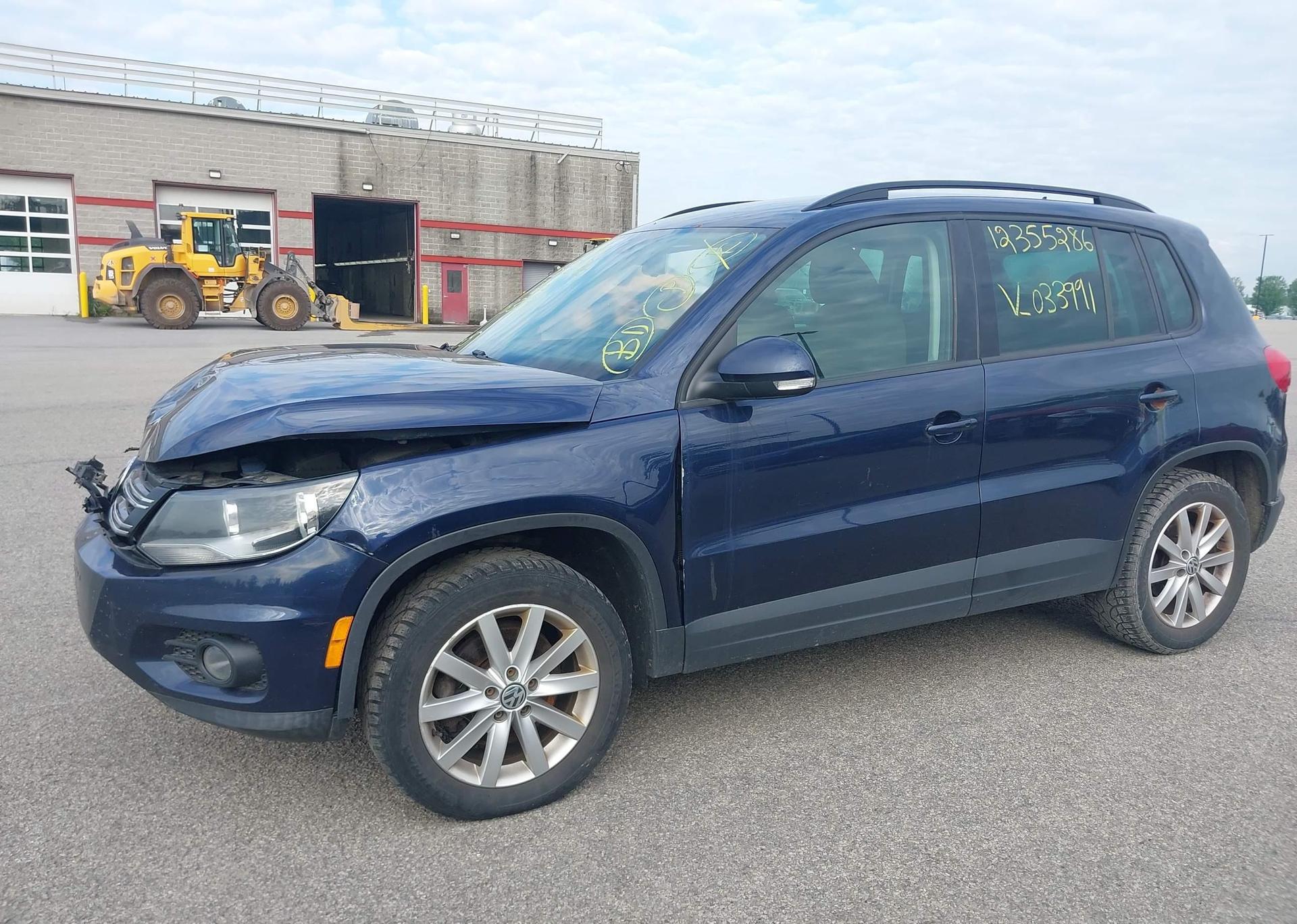 2016 VOLKSWAGEN TIGUAN