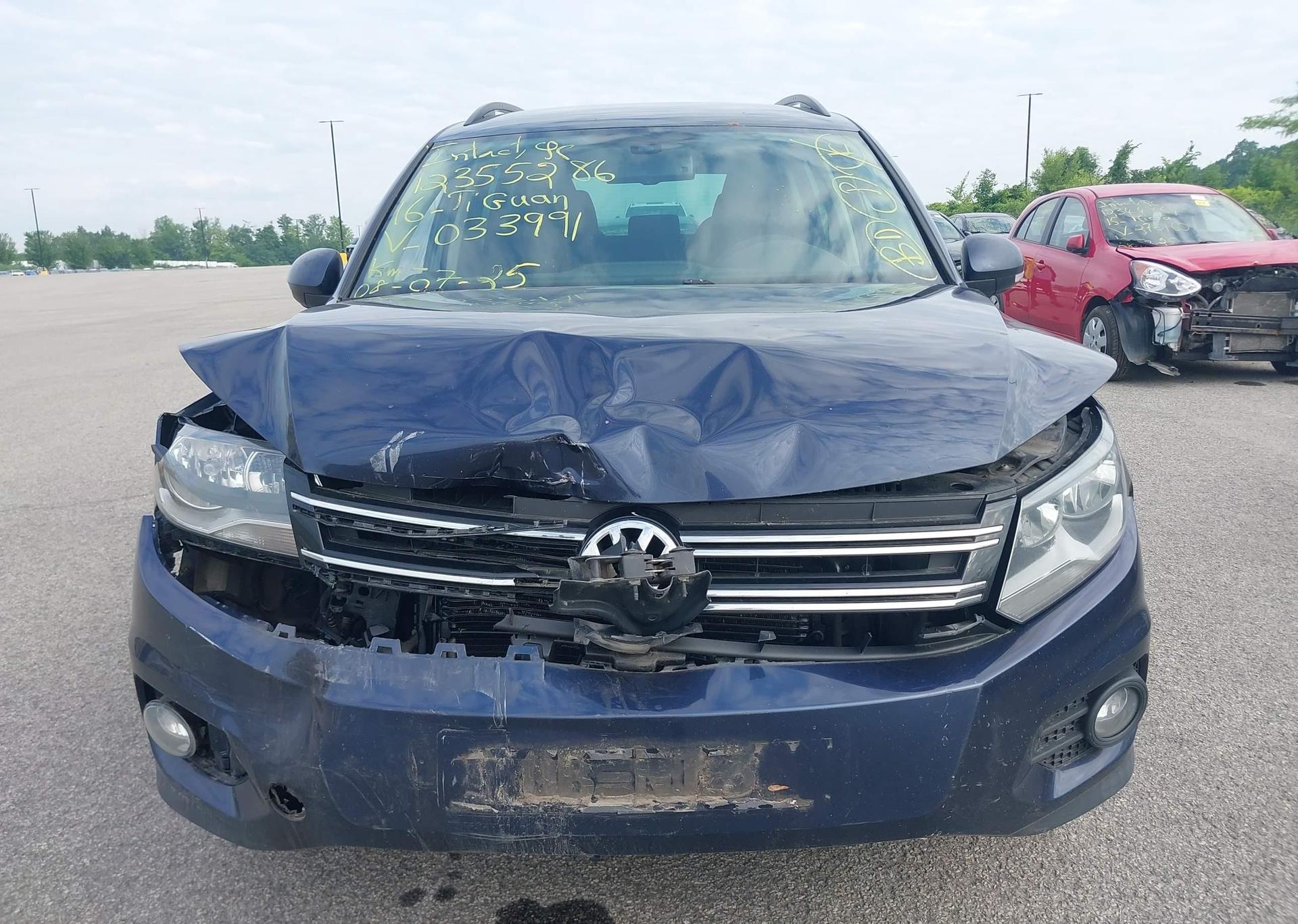 2016 VOLKSWAGEN TIGUAN
