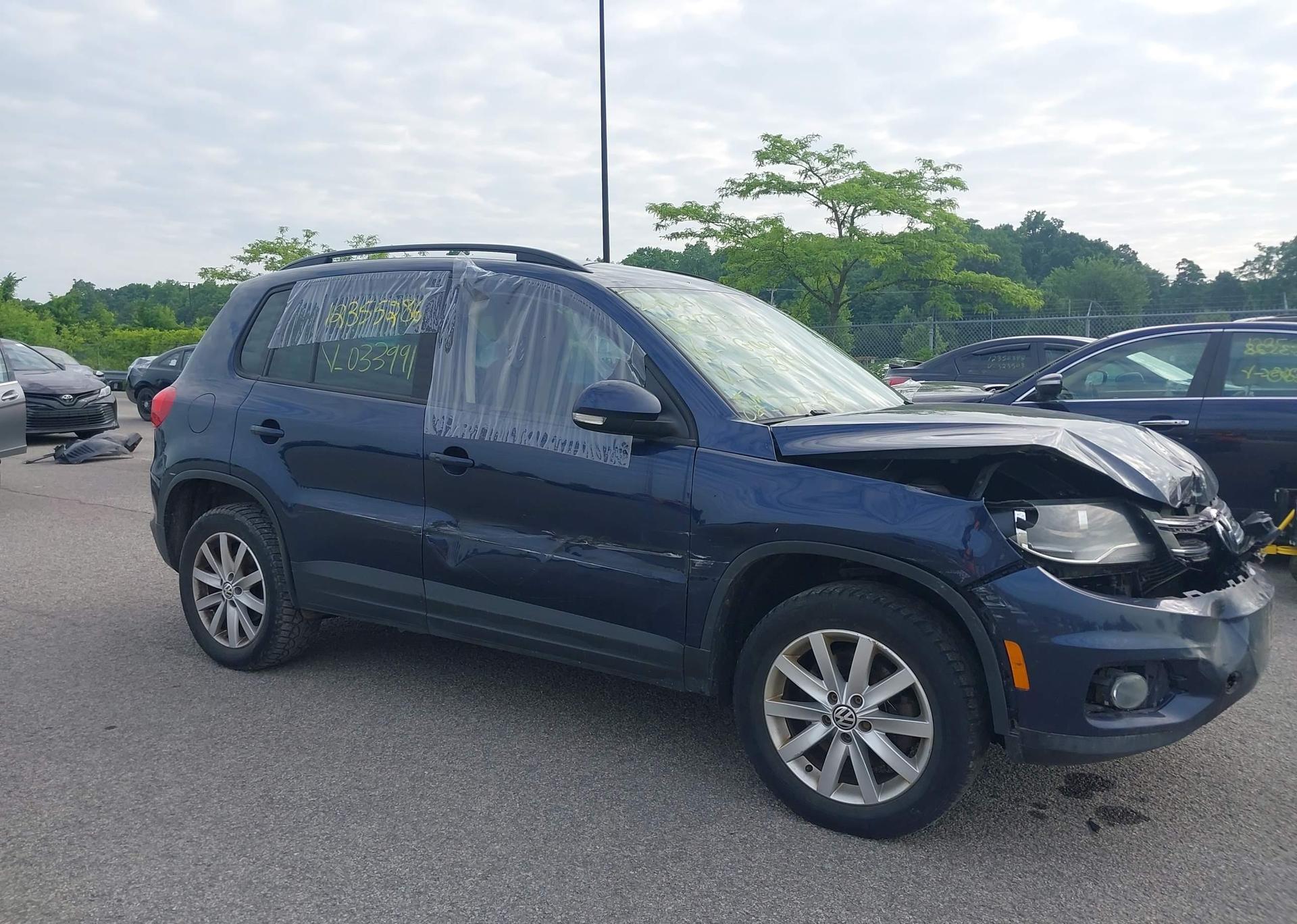2016 VOLKSWAGEN TIGUAN