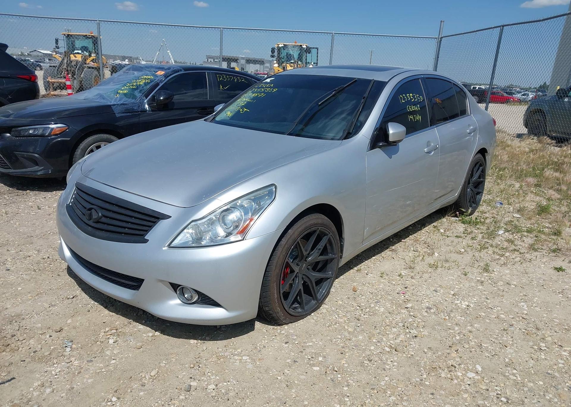 2012 INFINITI G37