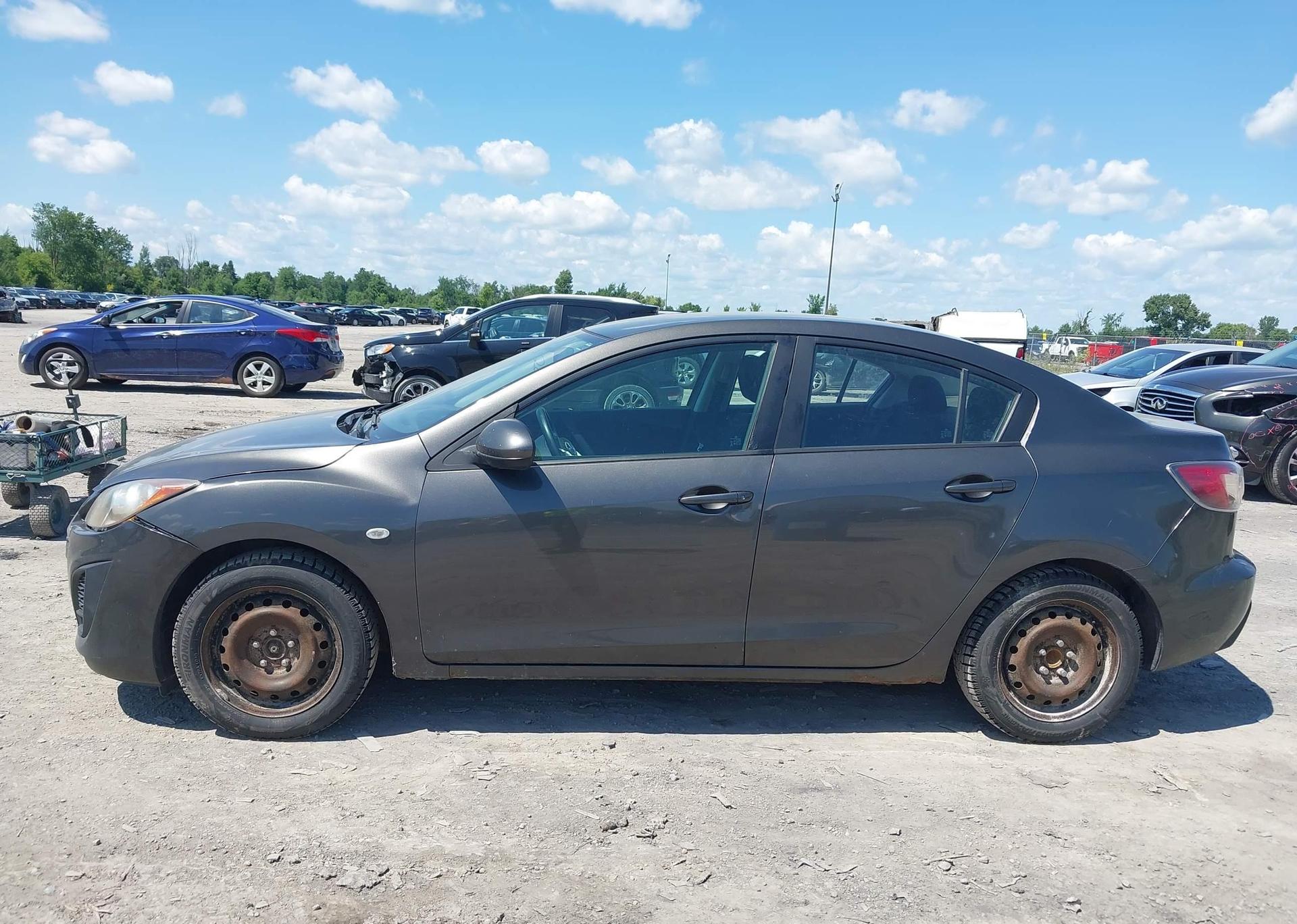 2010 MAZDA MAZDA3