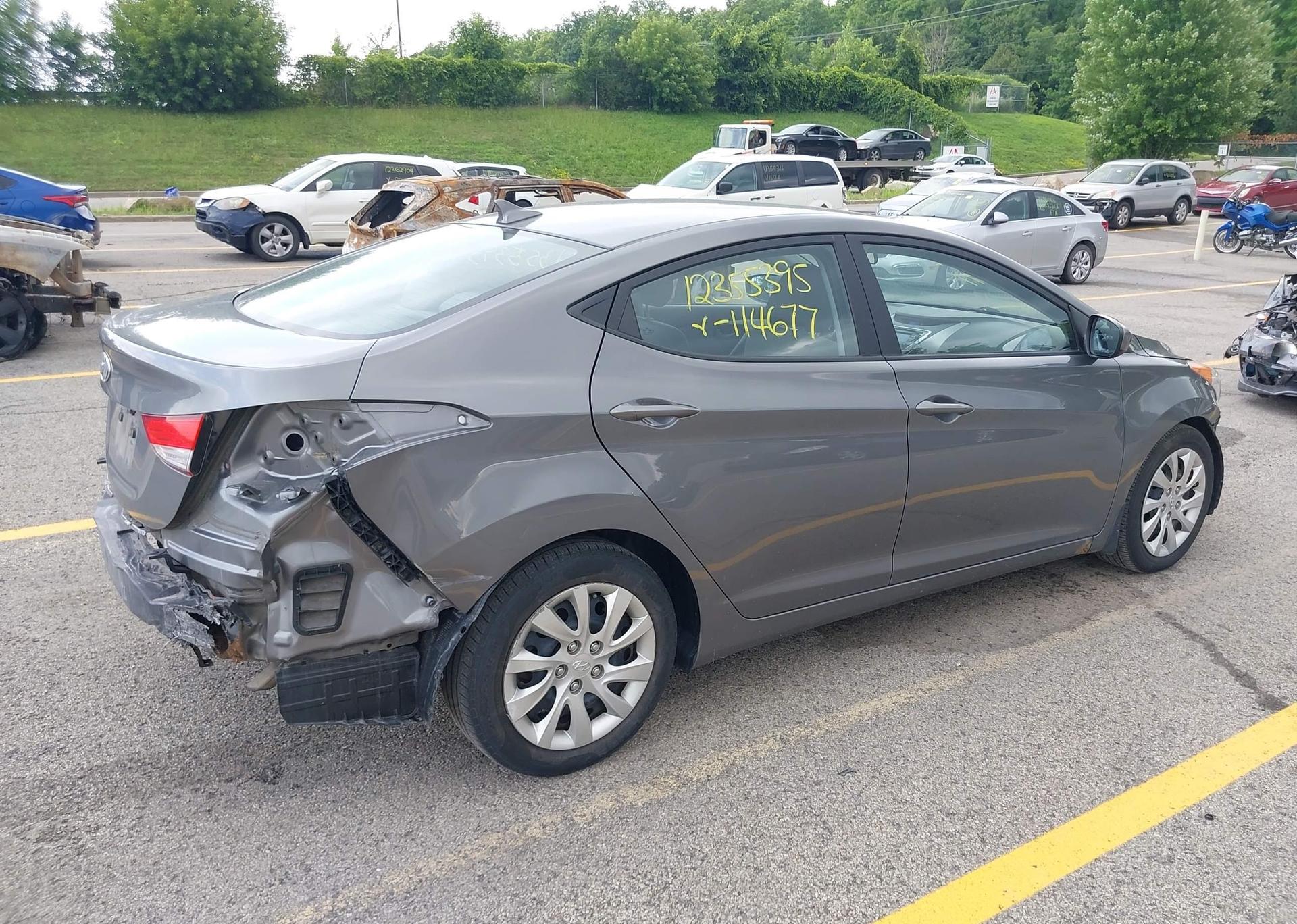 2012 HYUNDAI ELANTRA GLS