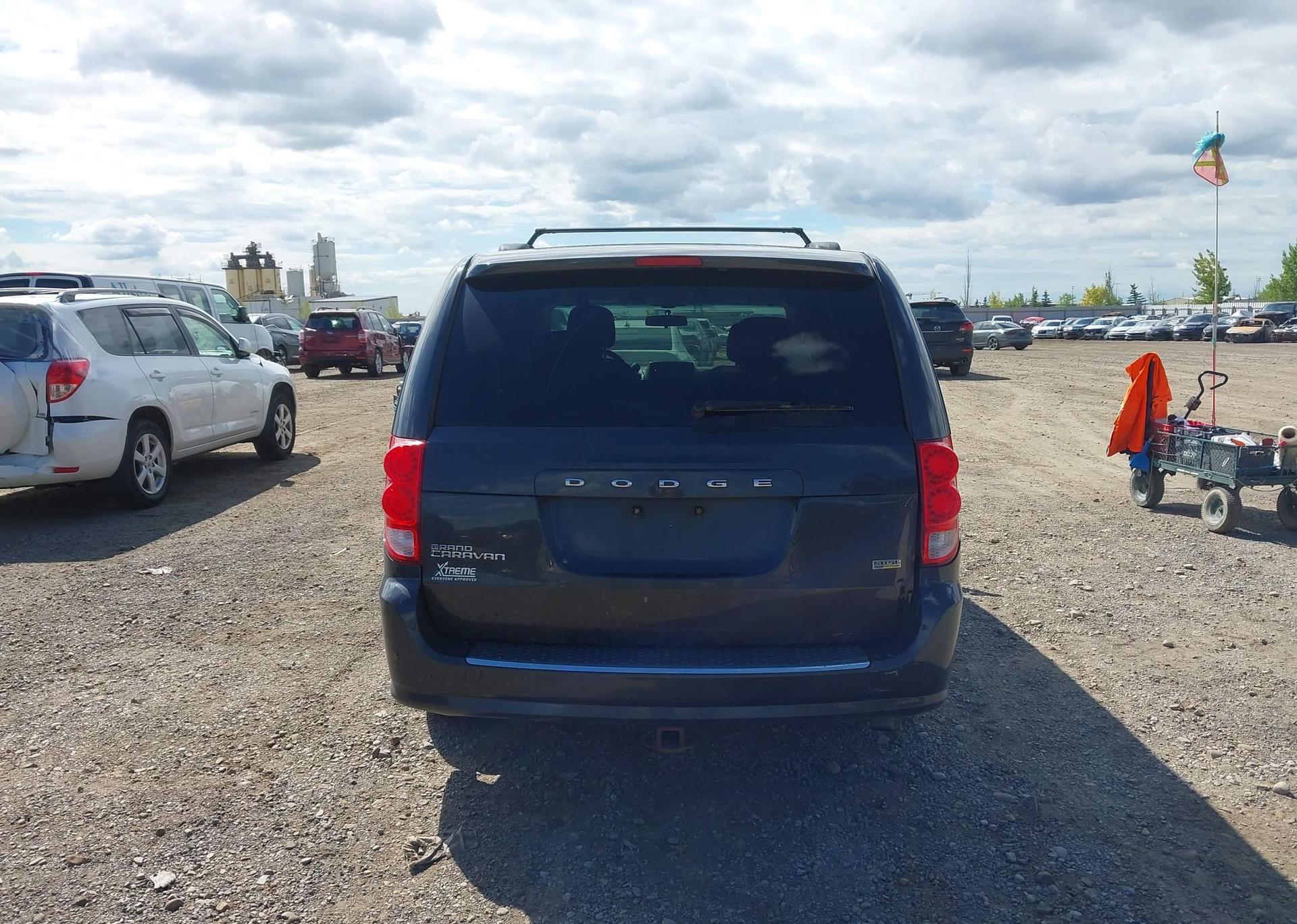2012 DODGE GRAND CARAVAN SE