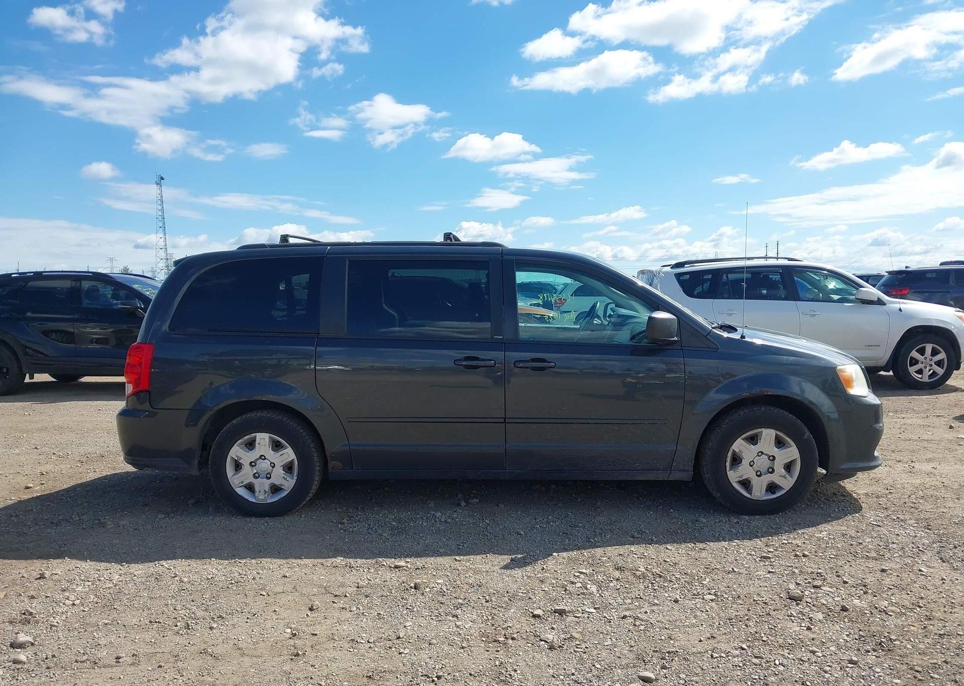 2012 DODGE GRAND CARAVAN SE
