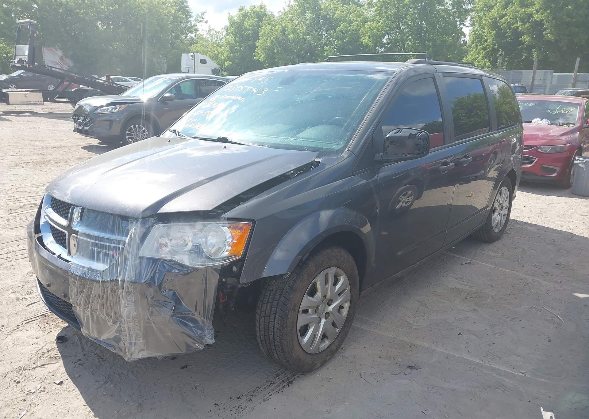 2018 DODGE GRAND CARAVAN SE