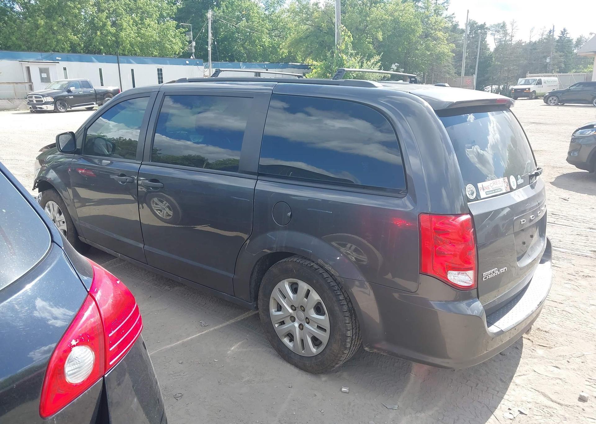 2018 DODGE GRAND CARAVAN SE