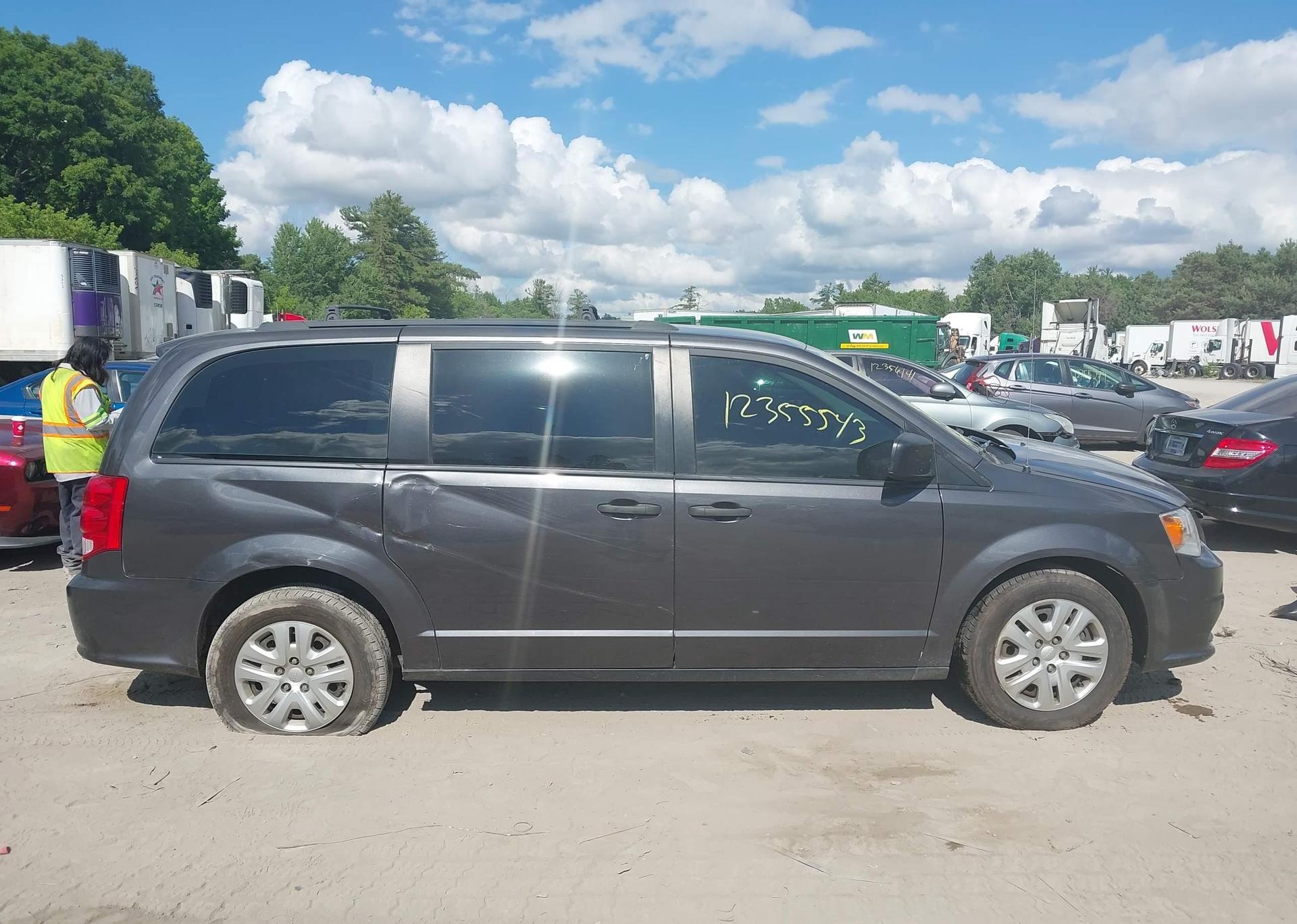 2018 DODGE GRAND CARAVAN SE