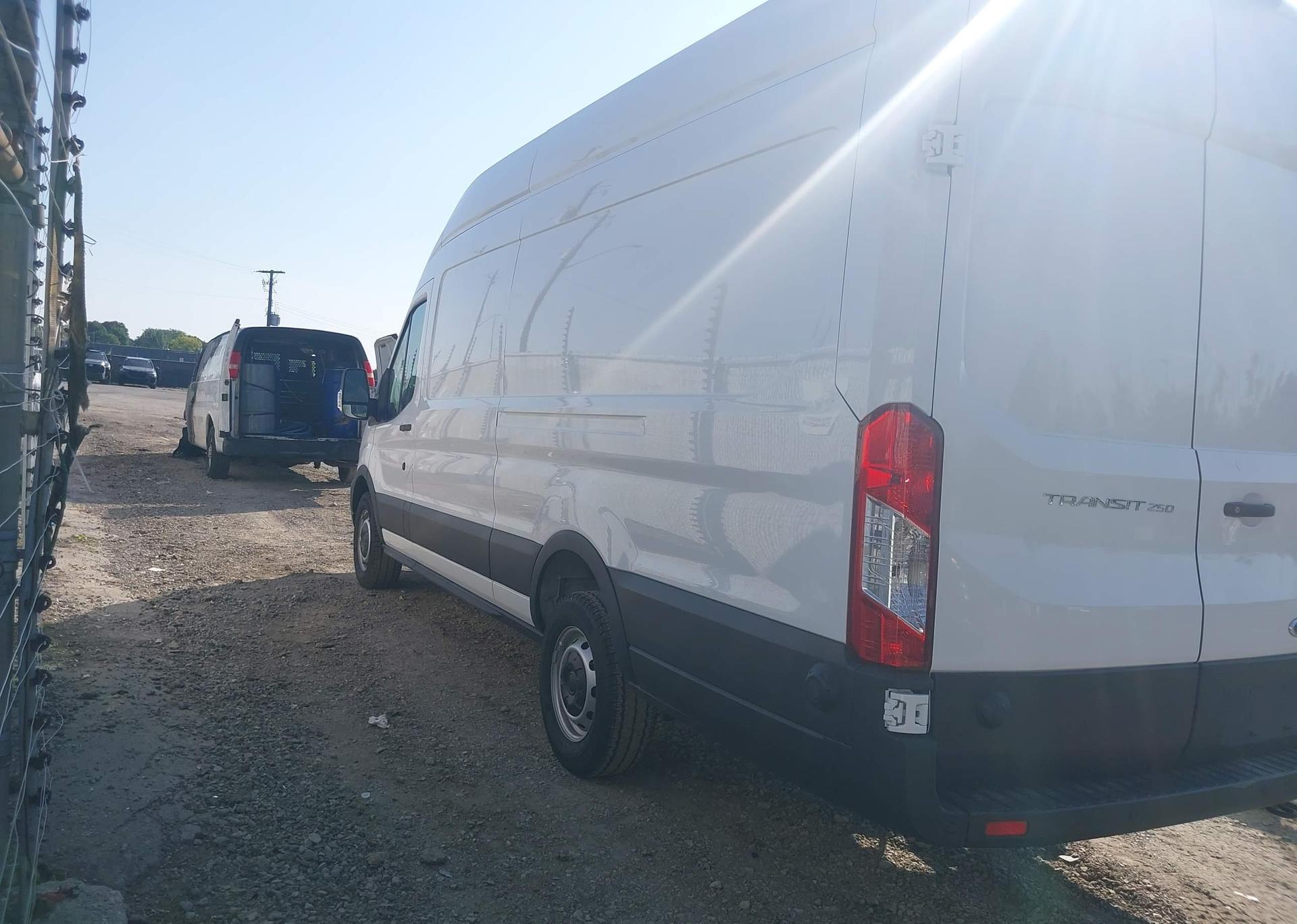 2025 FORD TRANSIT-250 CARGO
