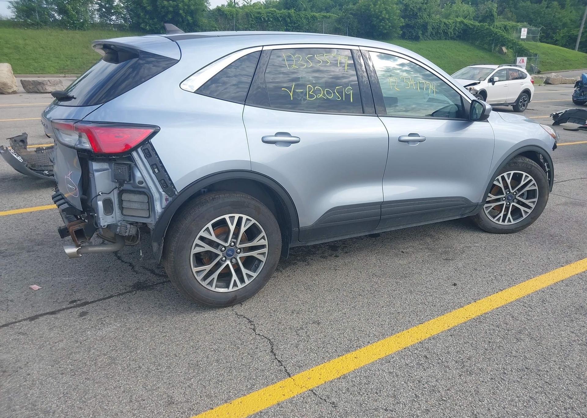 2022 FORD ESCAPE SEL