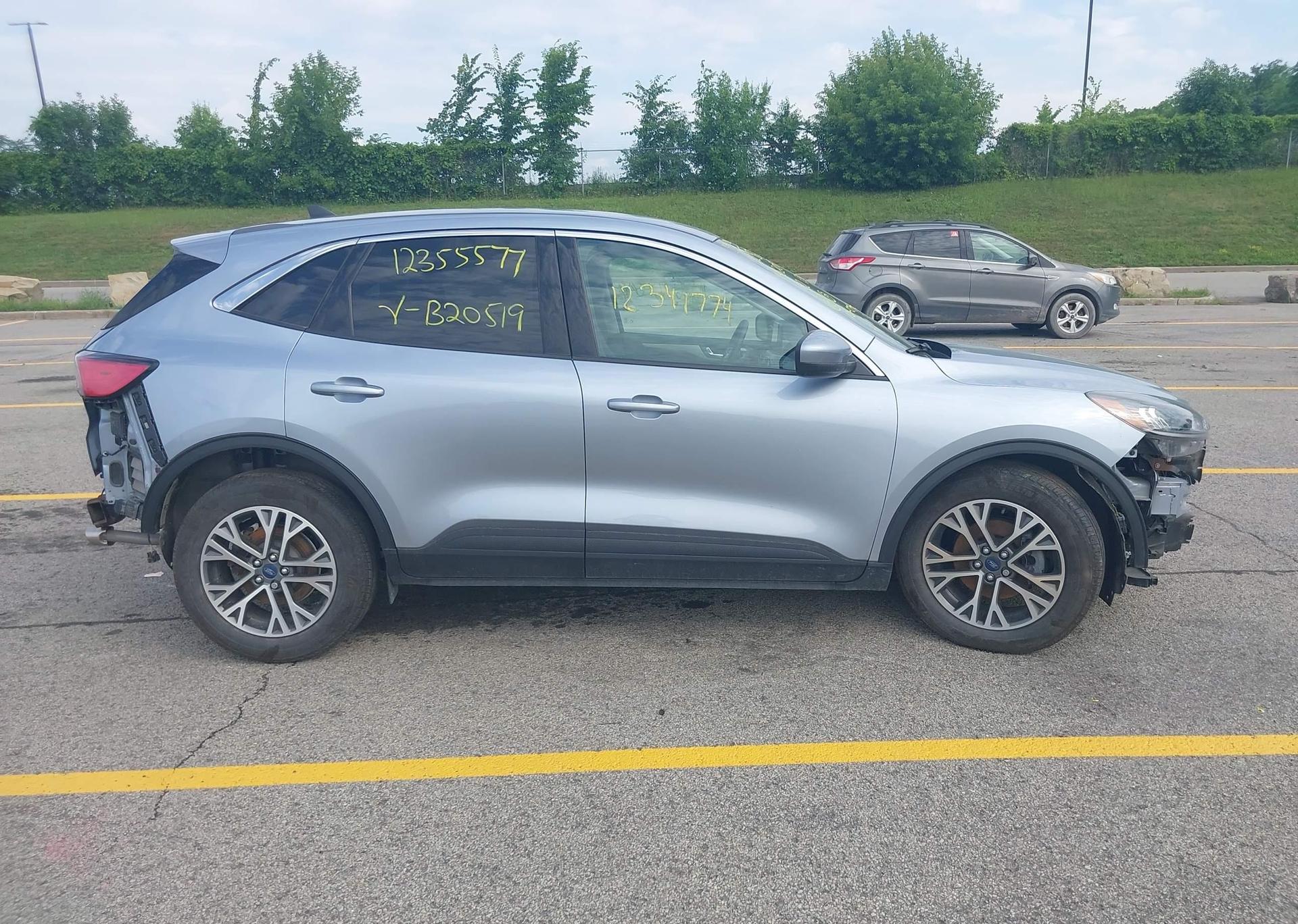 2022 FORD ESCAPE SEL