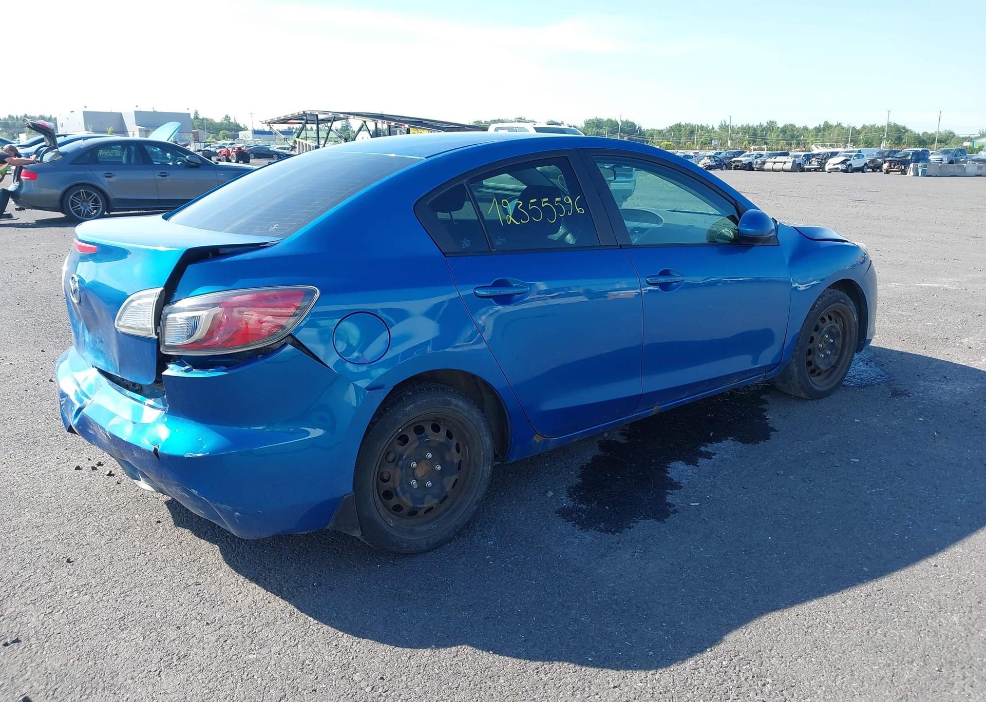 2013 MAZDA 3 I
