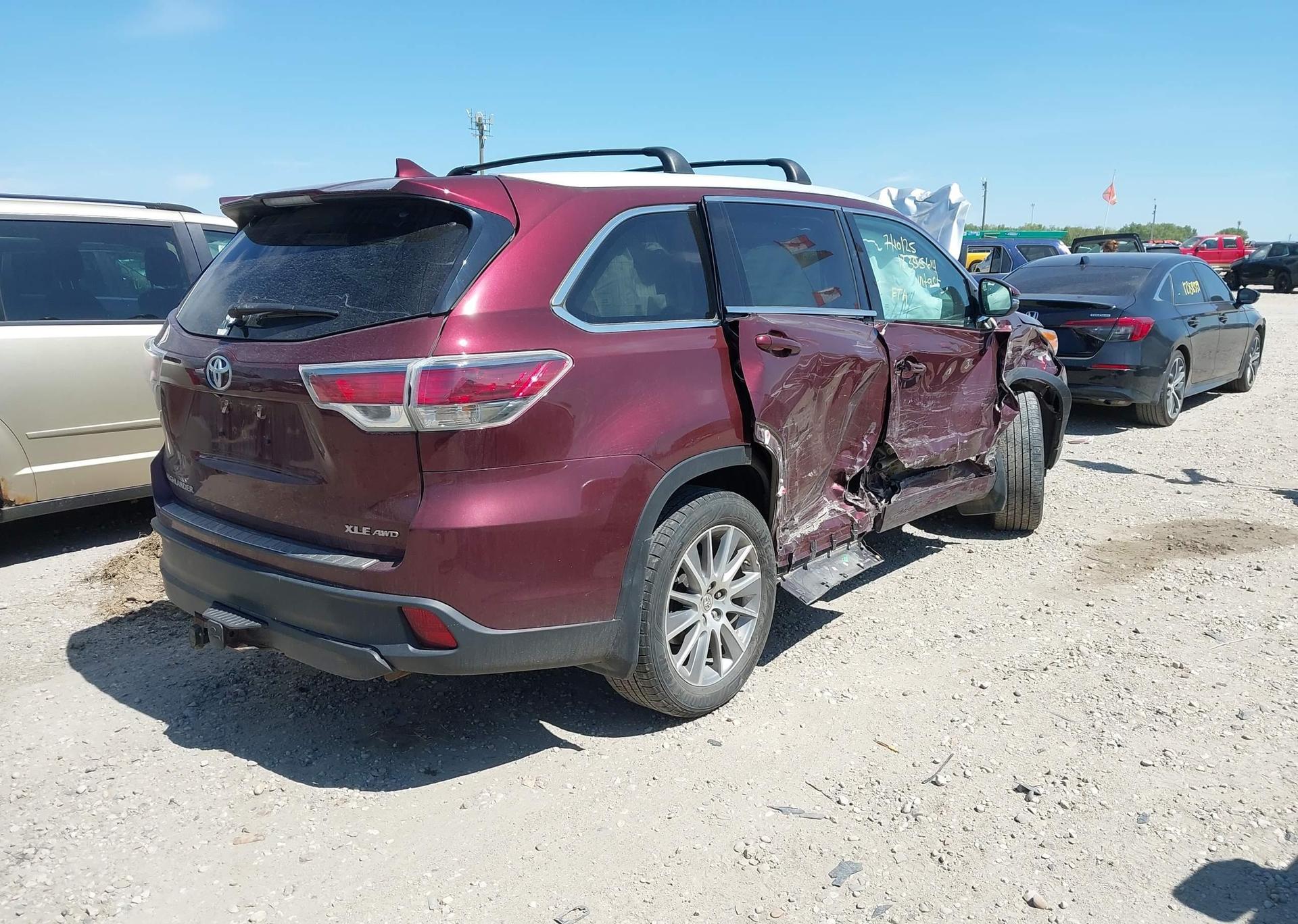 2015 TOYOTA highlander xle