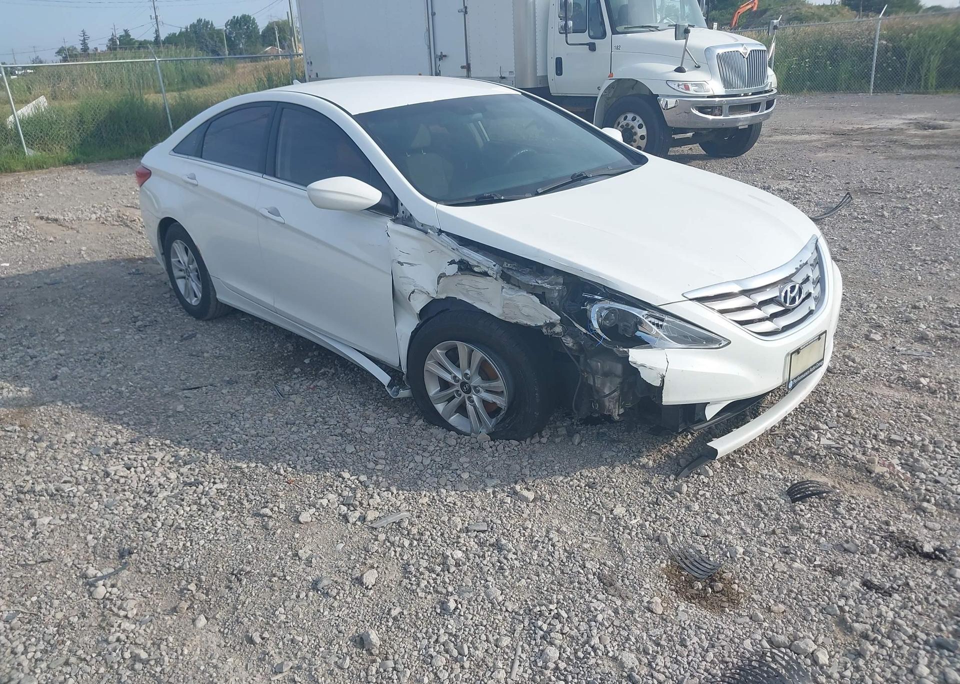 2013 HYUNDAI SONATA GL