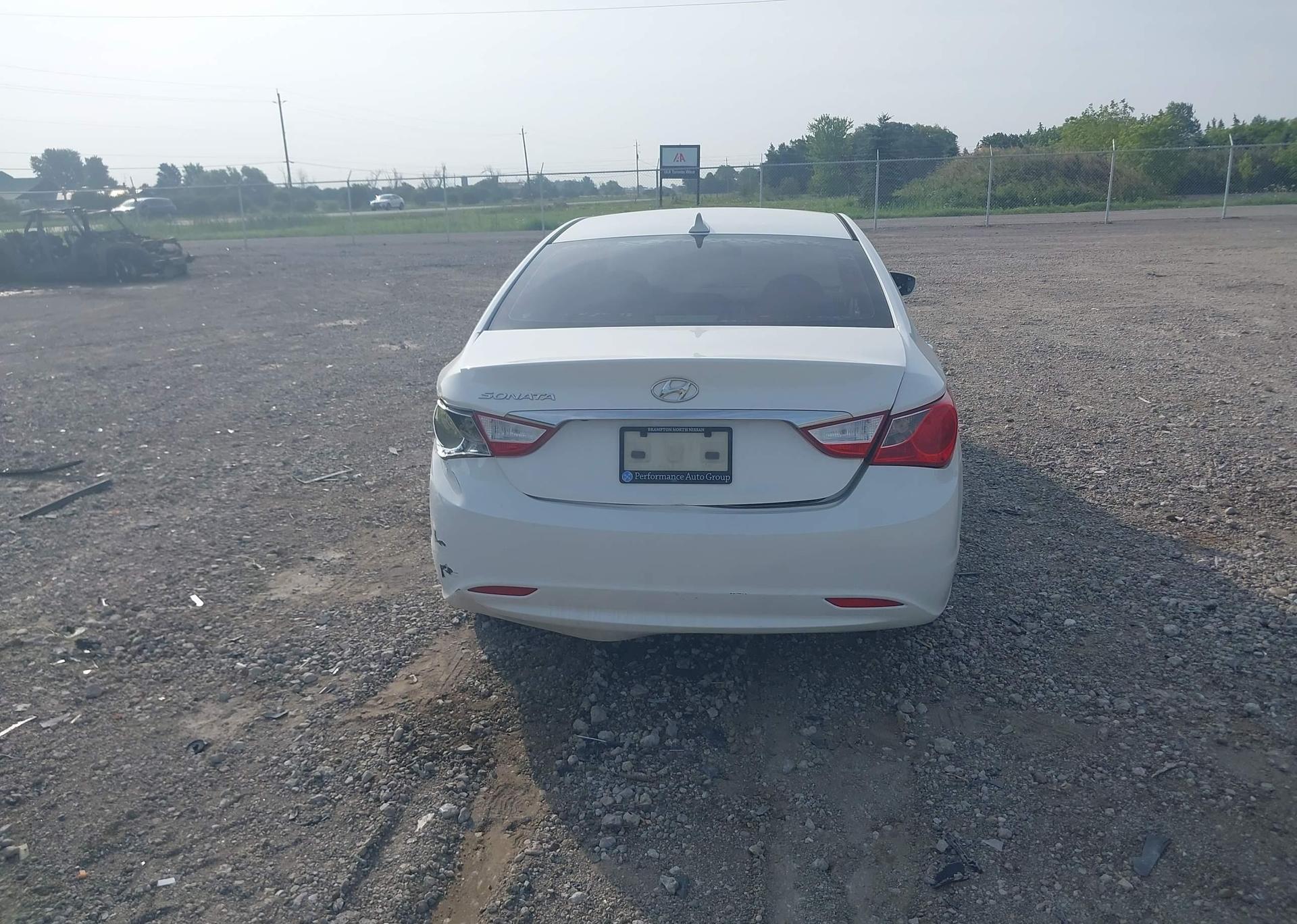 2013 HYUNDAI SONATA GL