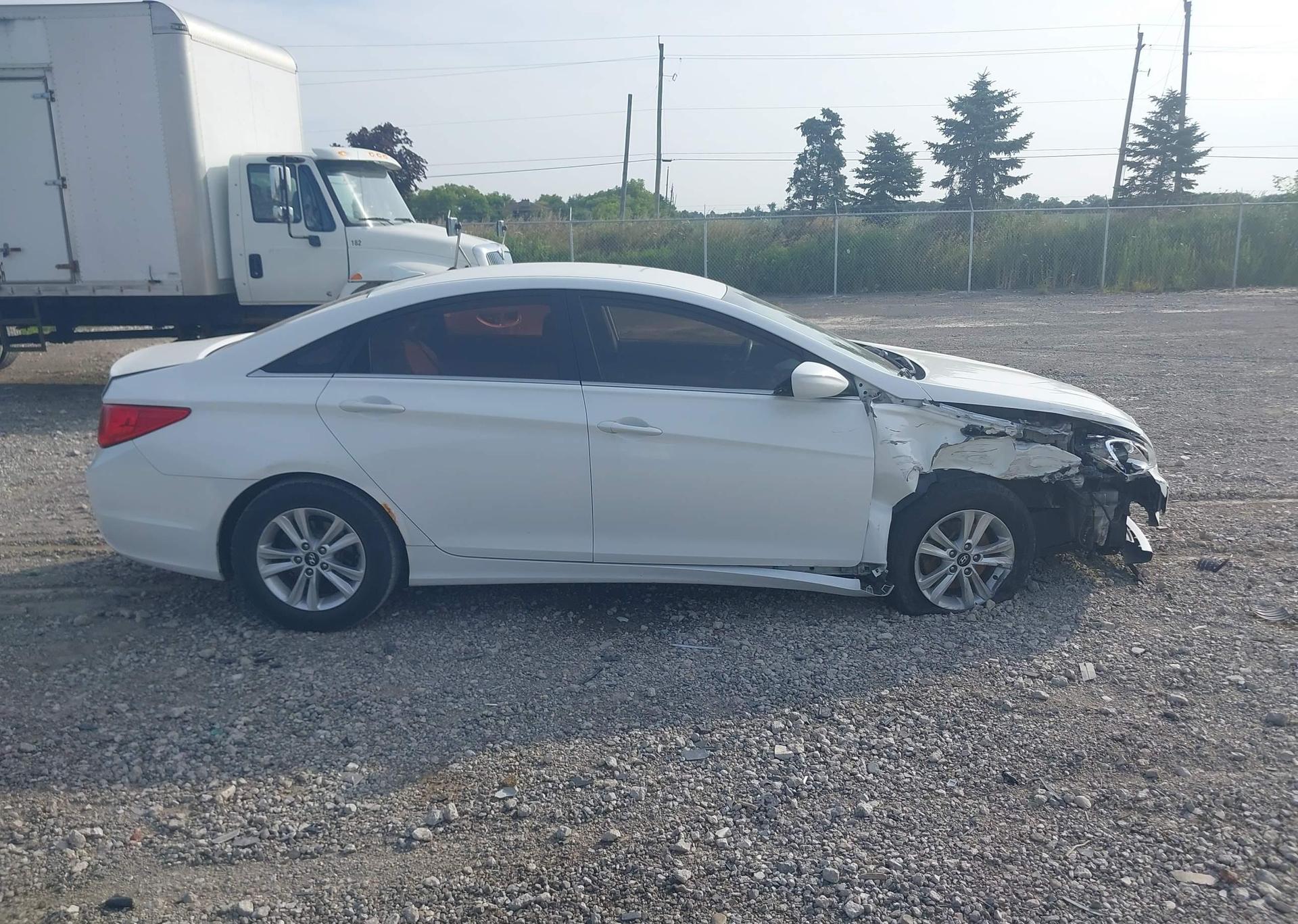 2013 HYUNDAI SONATA GL