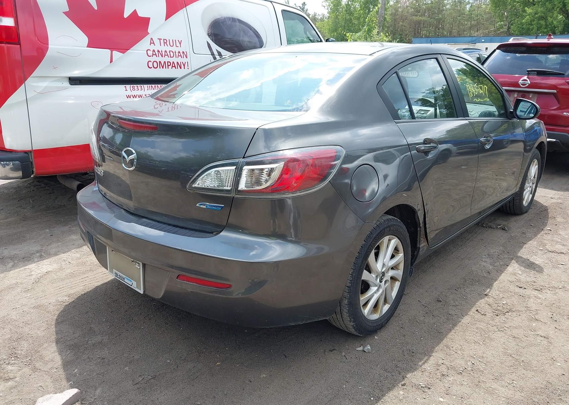 2013 MAZDA 3 I