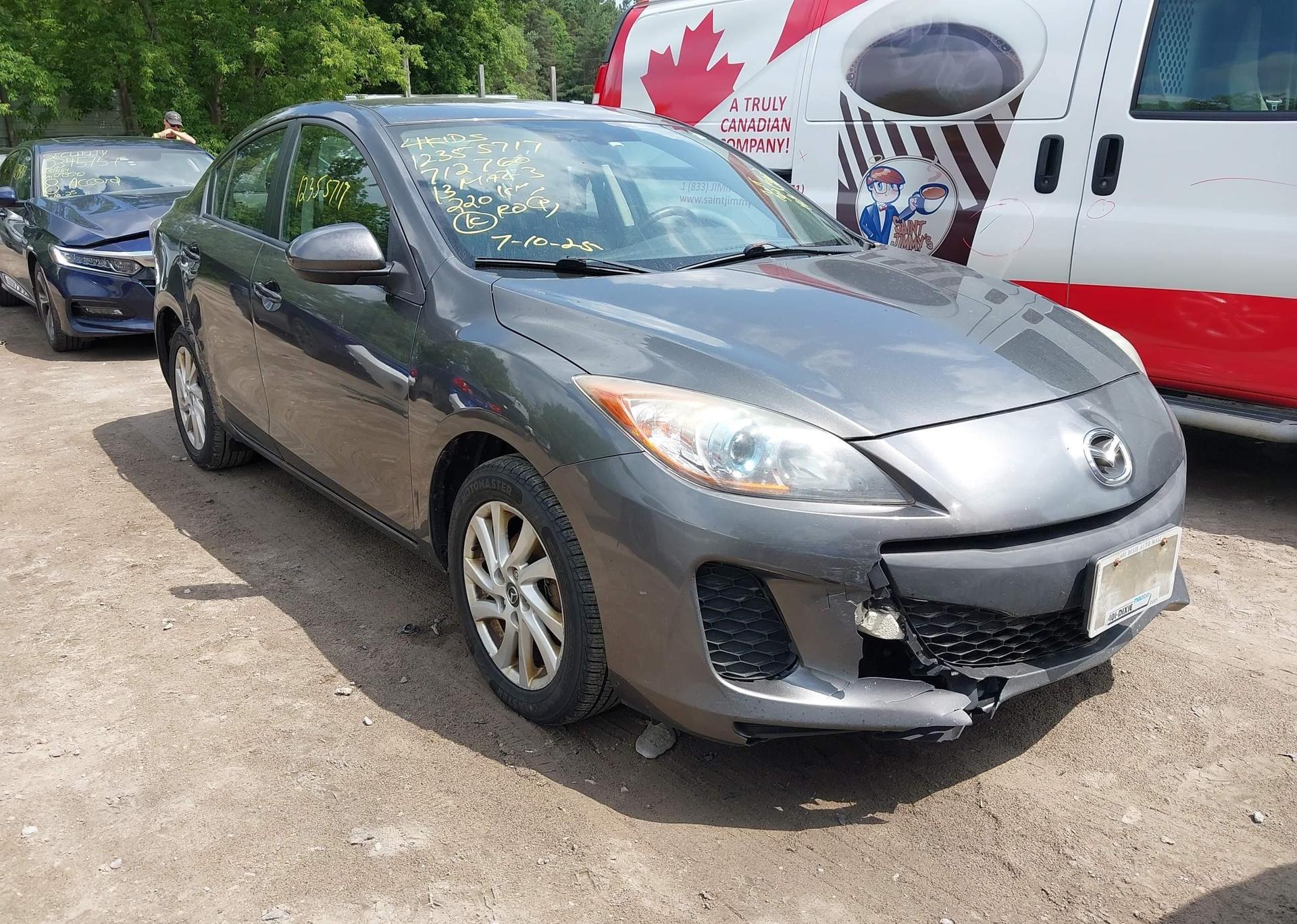 2013 MAZDA 3 I