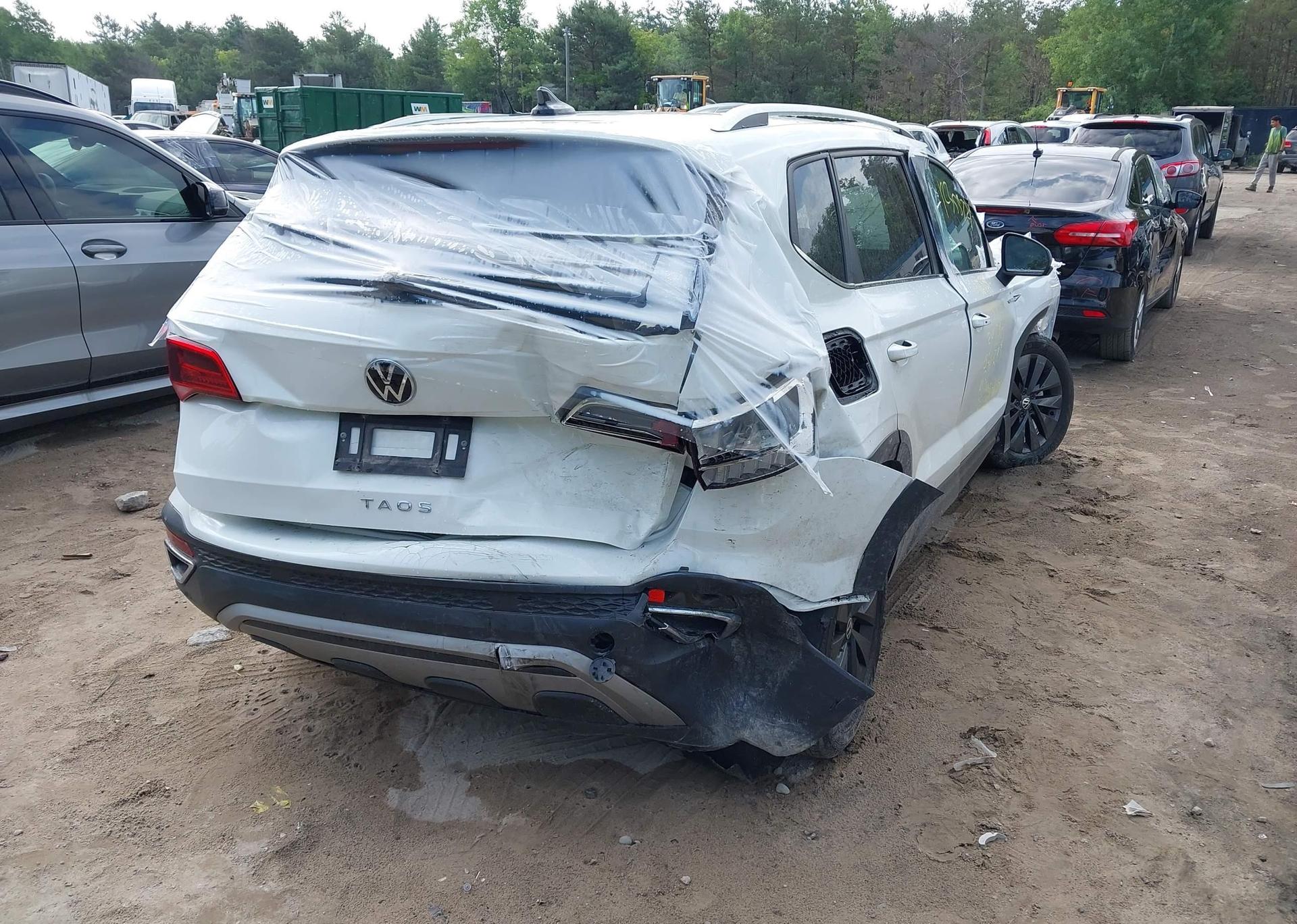 2024 VOLKSWAGEN TAOS SE