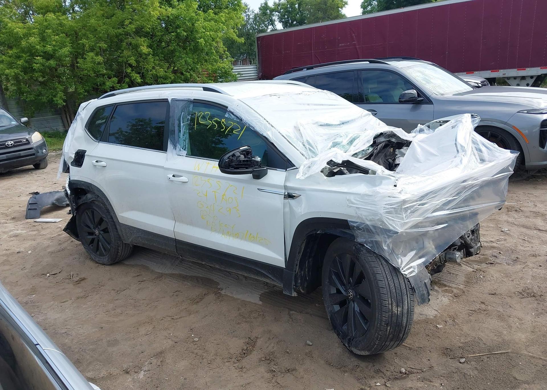 2024 VOLKSWAGEN TAOS SE