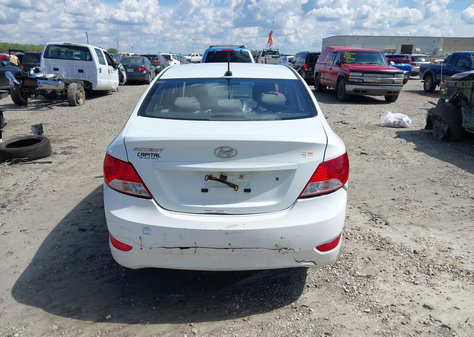 2012 HYUNDAI ACCENT GL