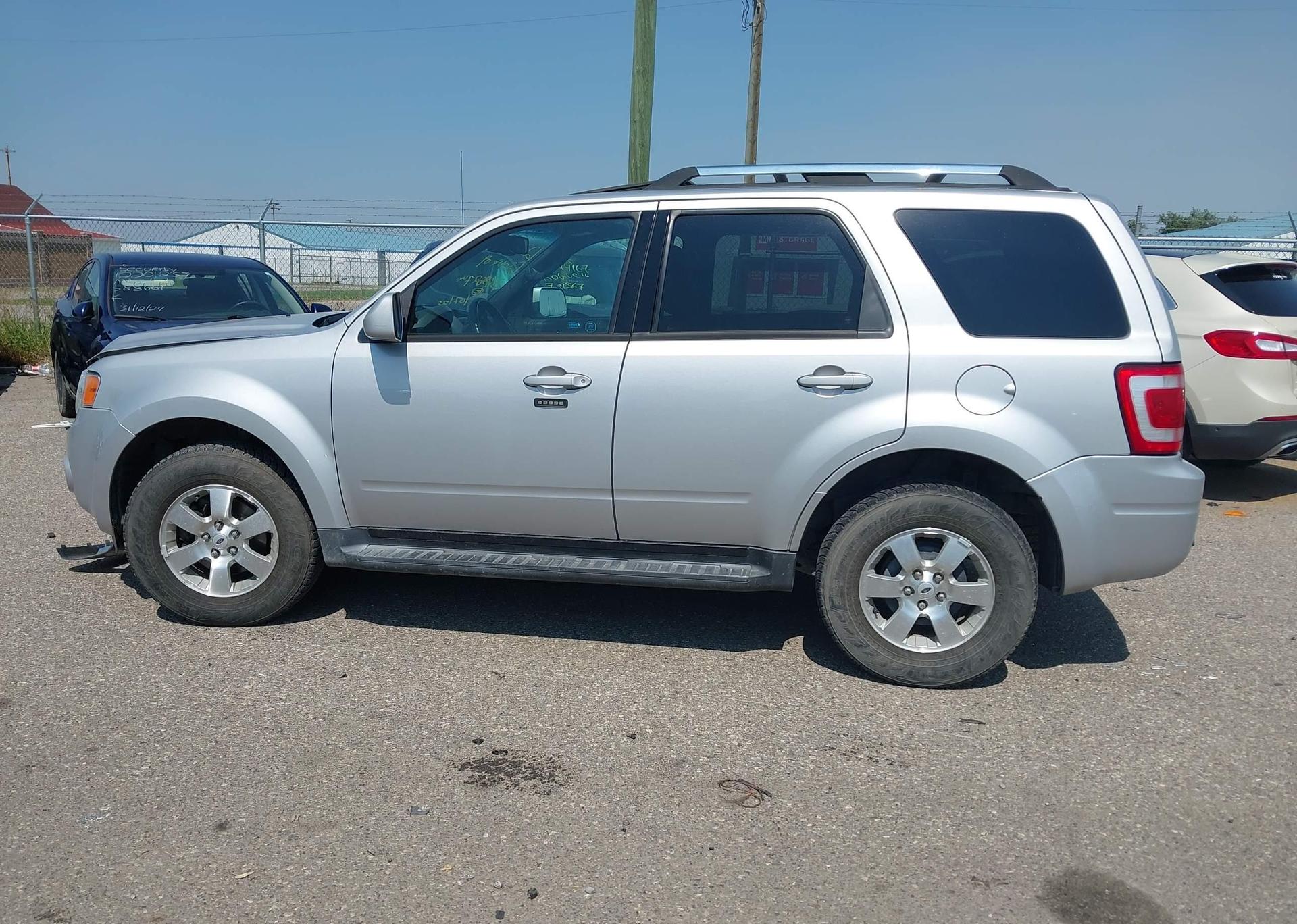 2009 FORD ESCAPE LIMITED