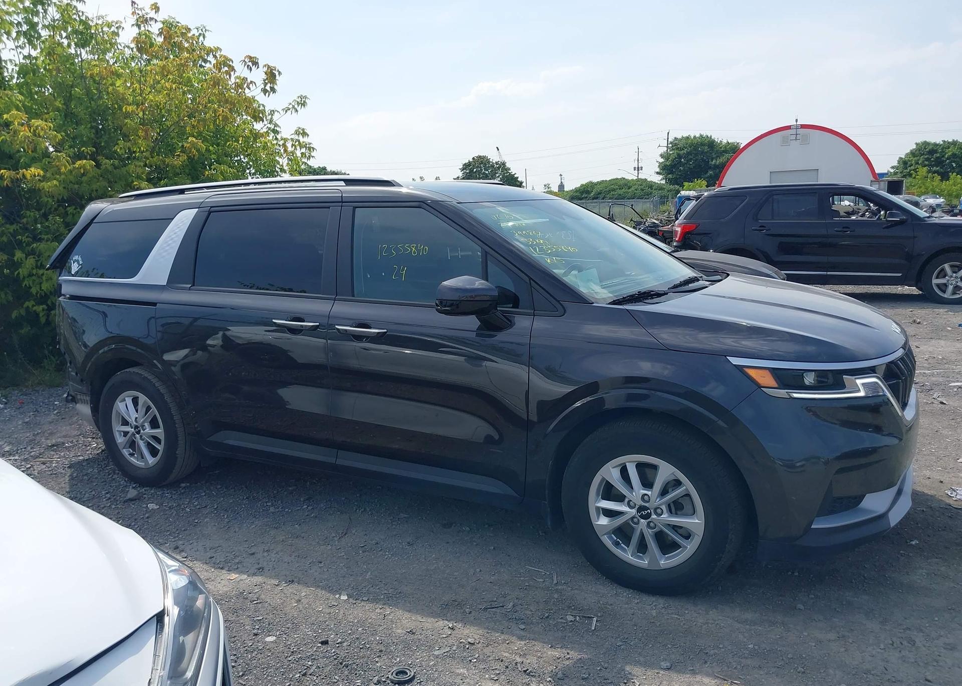 2024 KIA Carnival
