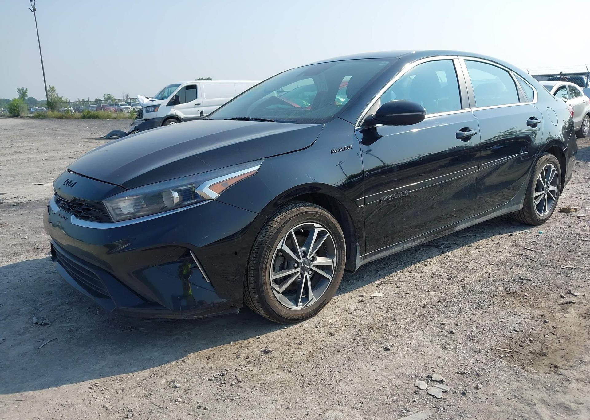 2023 KIA FORTE EX