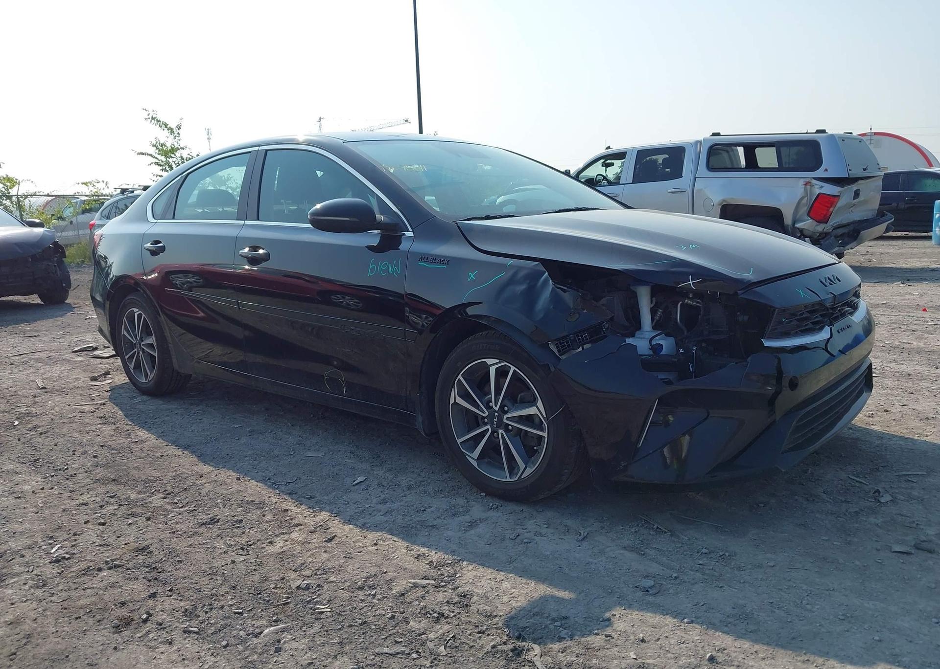 2023 KIA FORTE EX