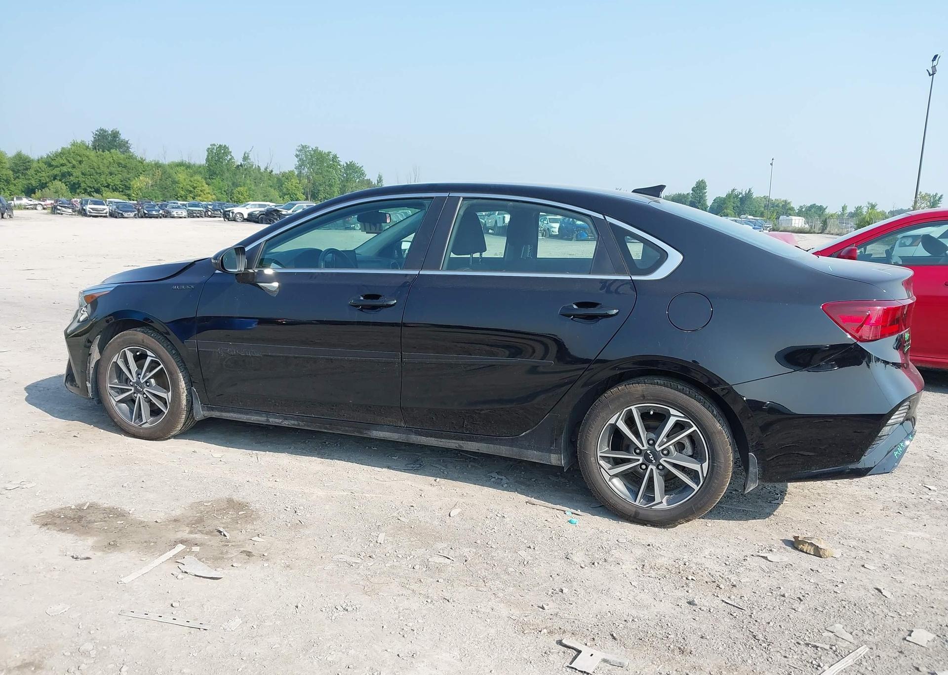 2023 KIA FORTE EX