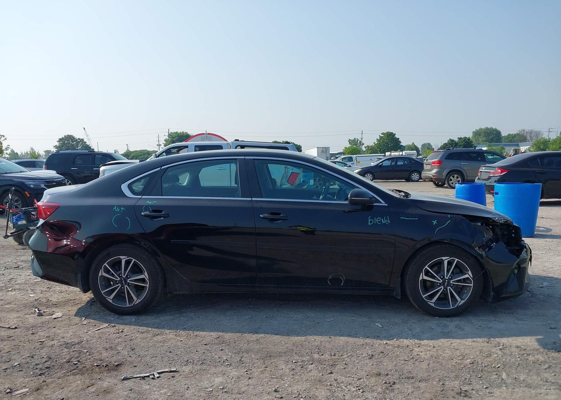 2023 KIA FORTE EX