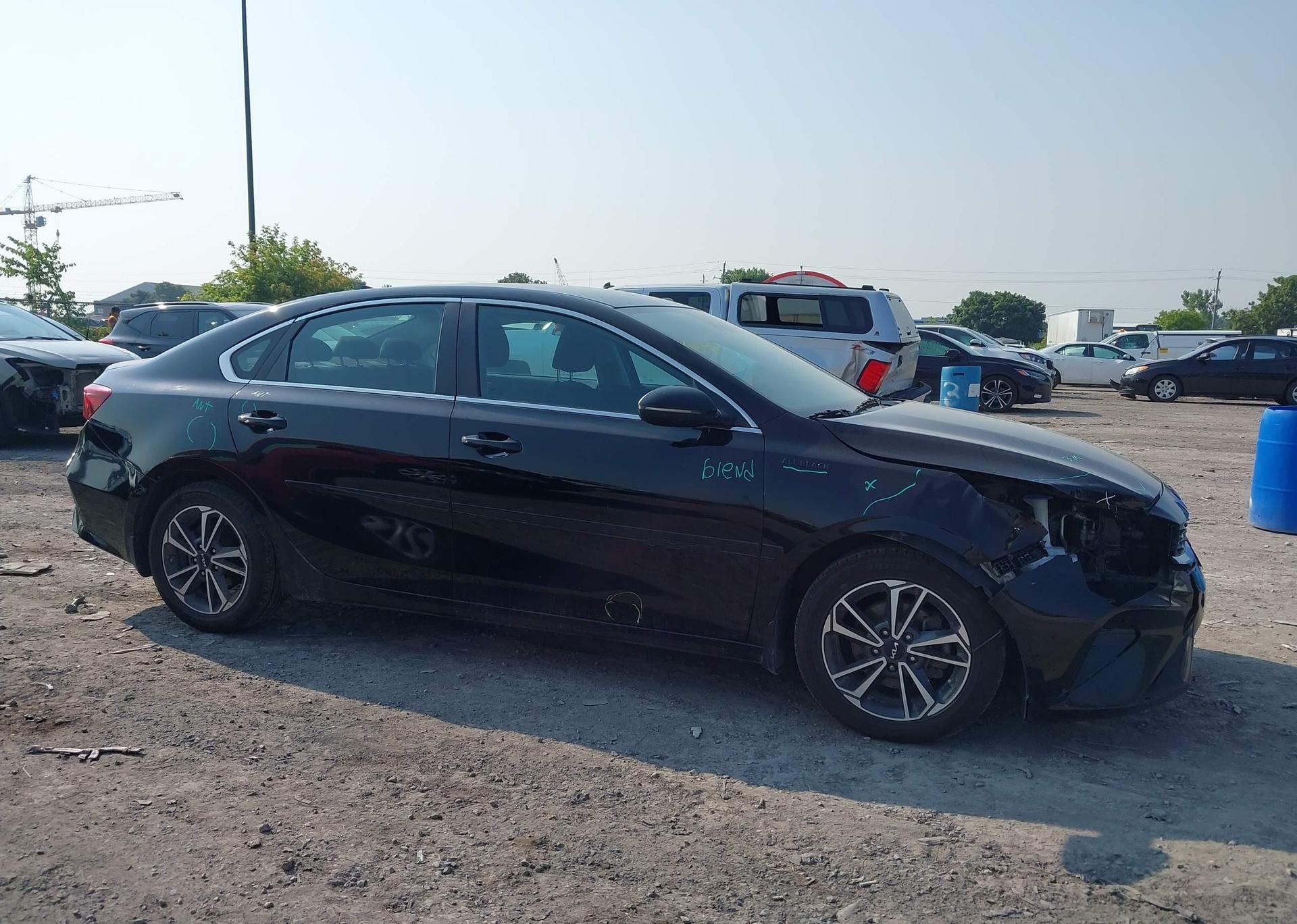 2023 KIA FORTE EX