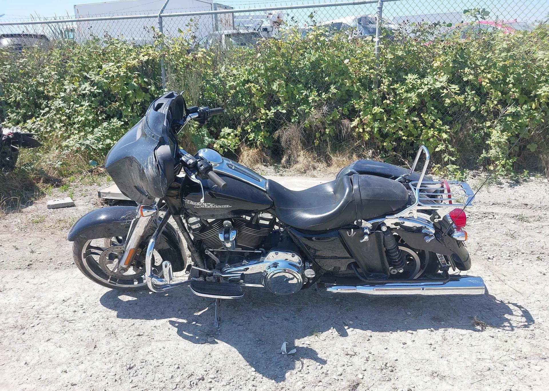 2018 HARLEY-DAVIDSON FLHX STREET GLIDE