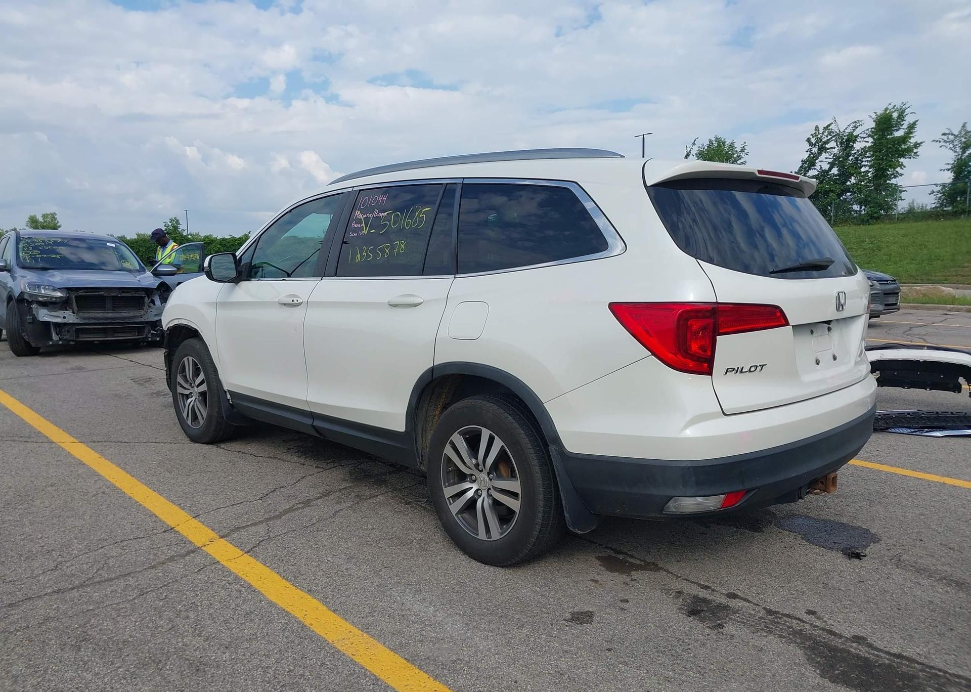 2016 HONDA PILOT EX