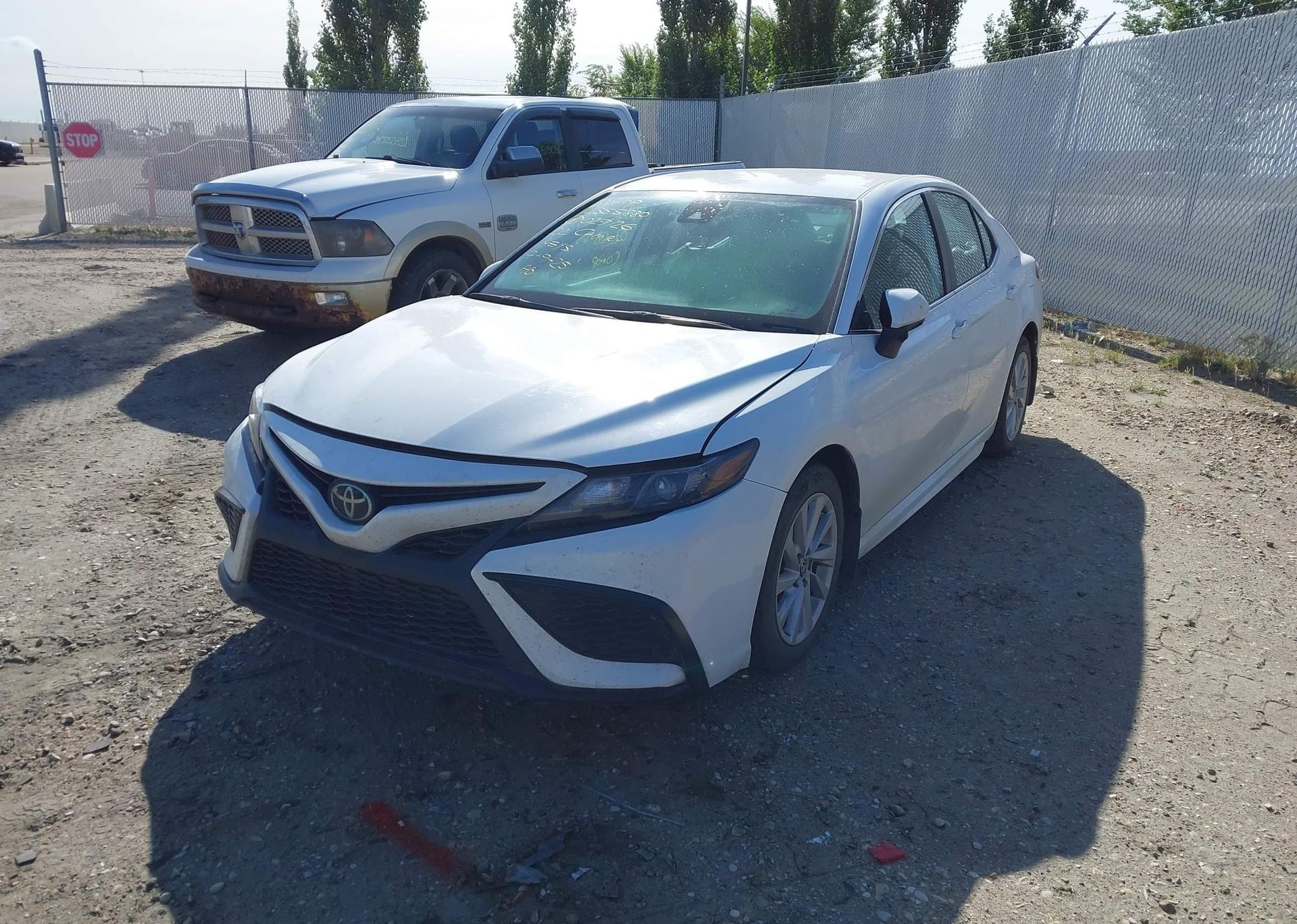 2022 TOYOTA CAMRY SE