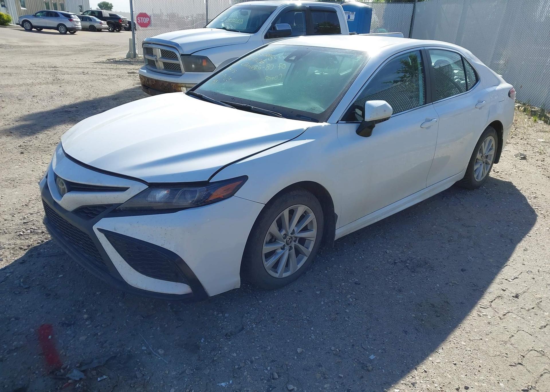 2022 TOYOTA CAMRY SE