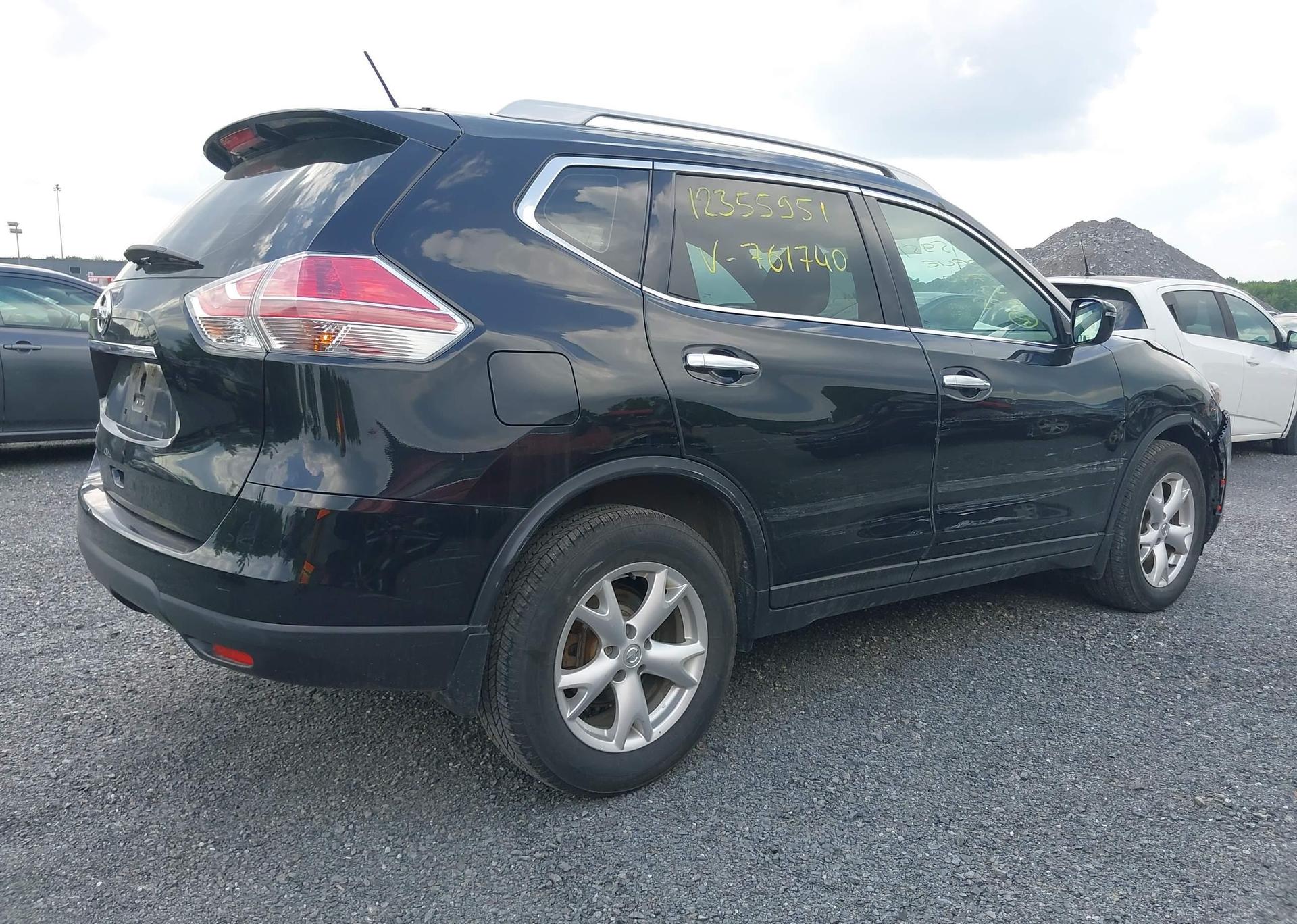 2016 NISSAN ROGUE