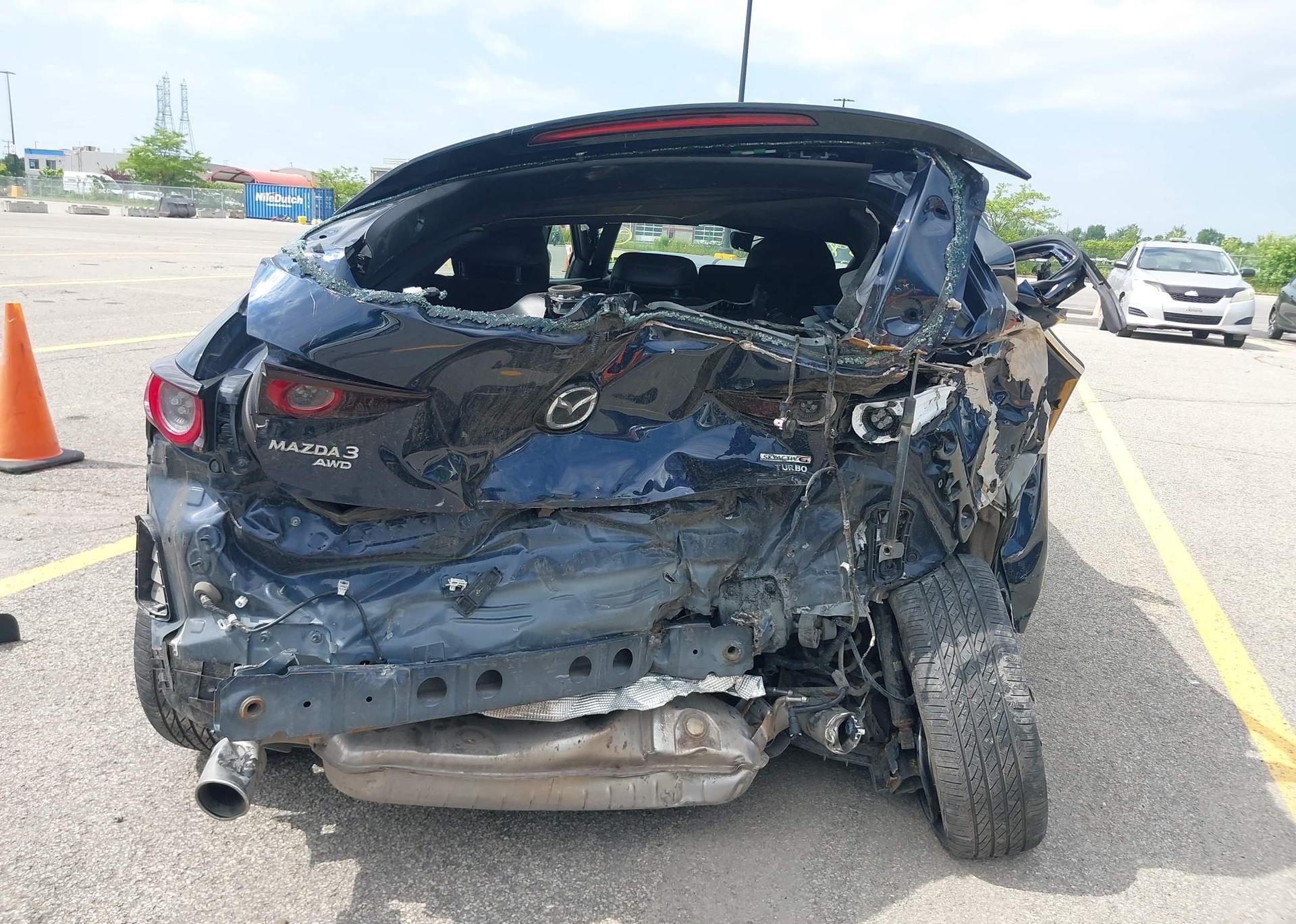2021 MAZDA 3 PREMIUM