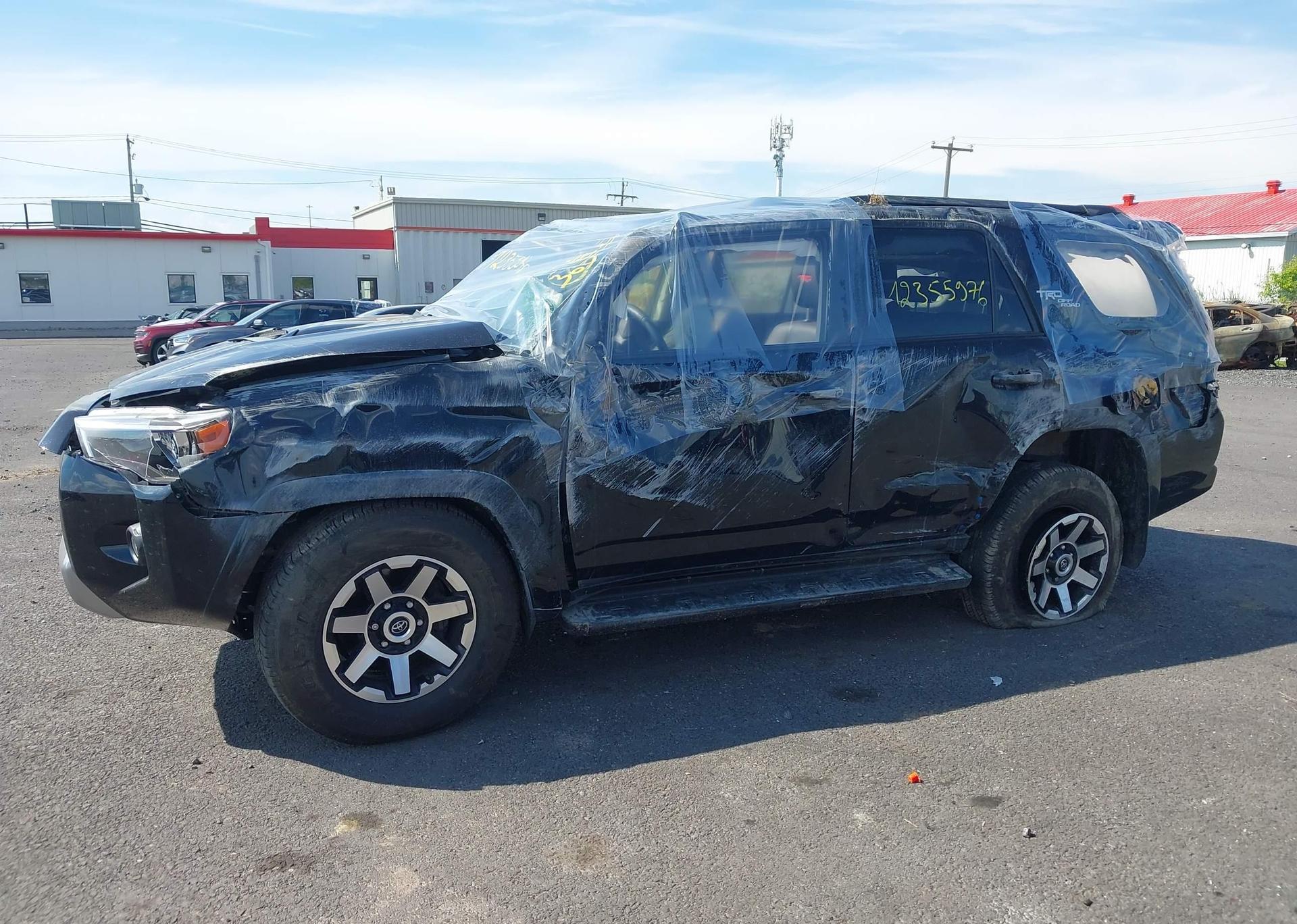 2024 TOYOTA 4RUNNER