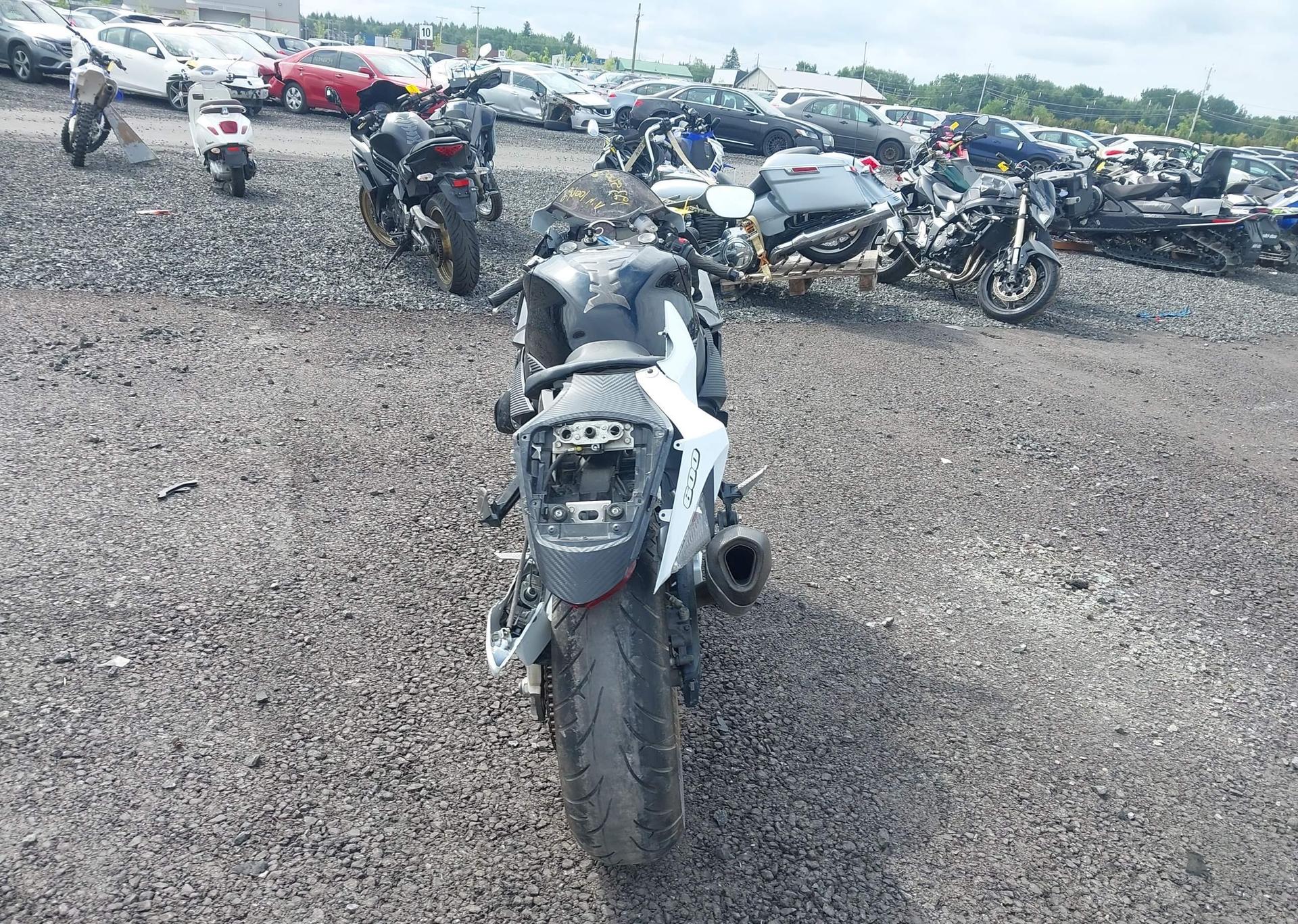 2014 SUZUKI GSX-R600
