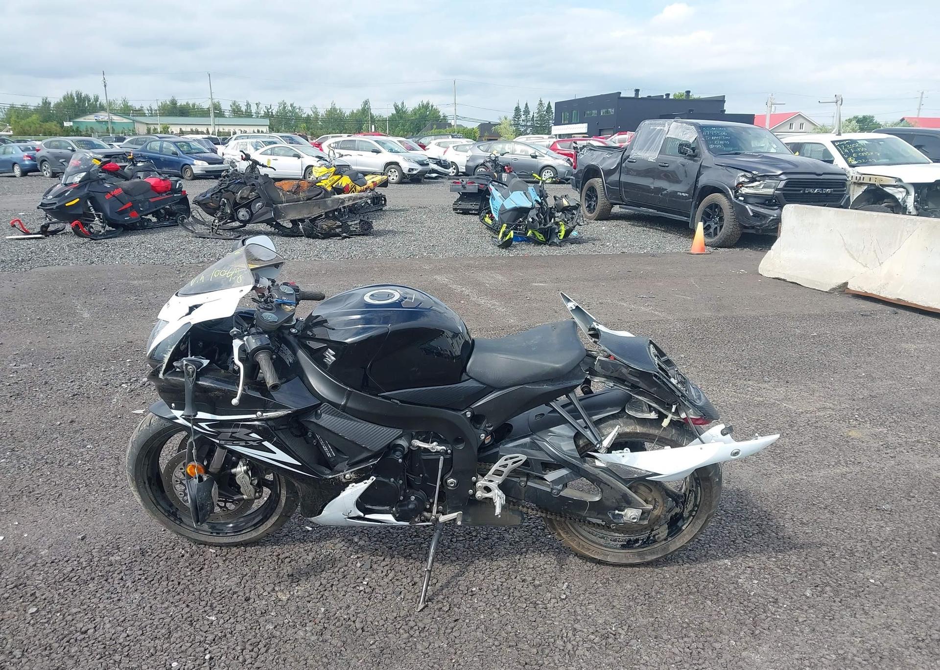 2014 SUZUKI GSX-R600
