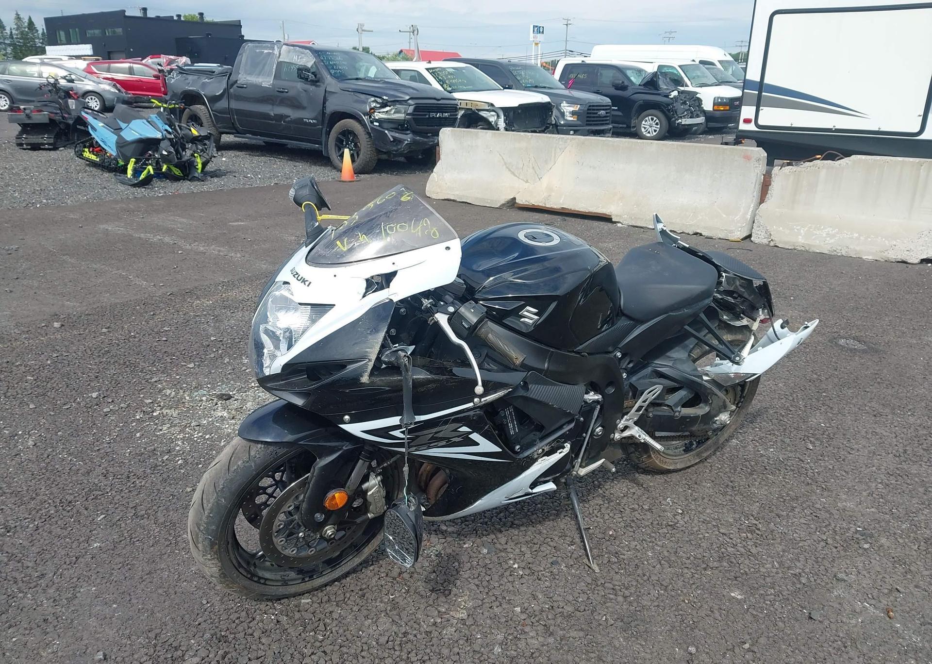 2014 SUZUKI GSX-R600