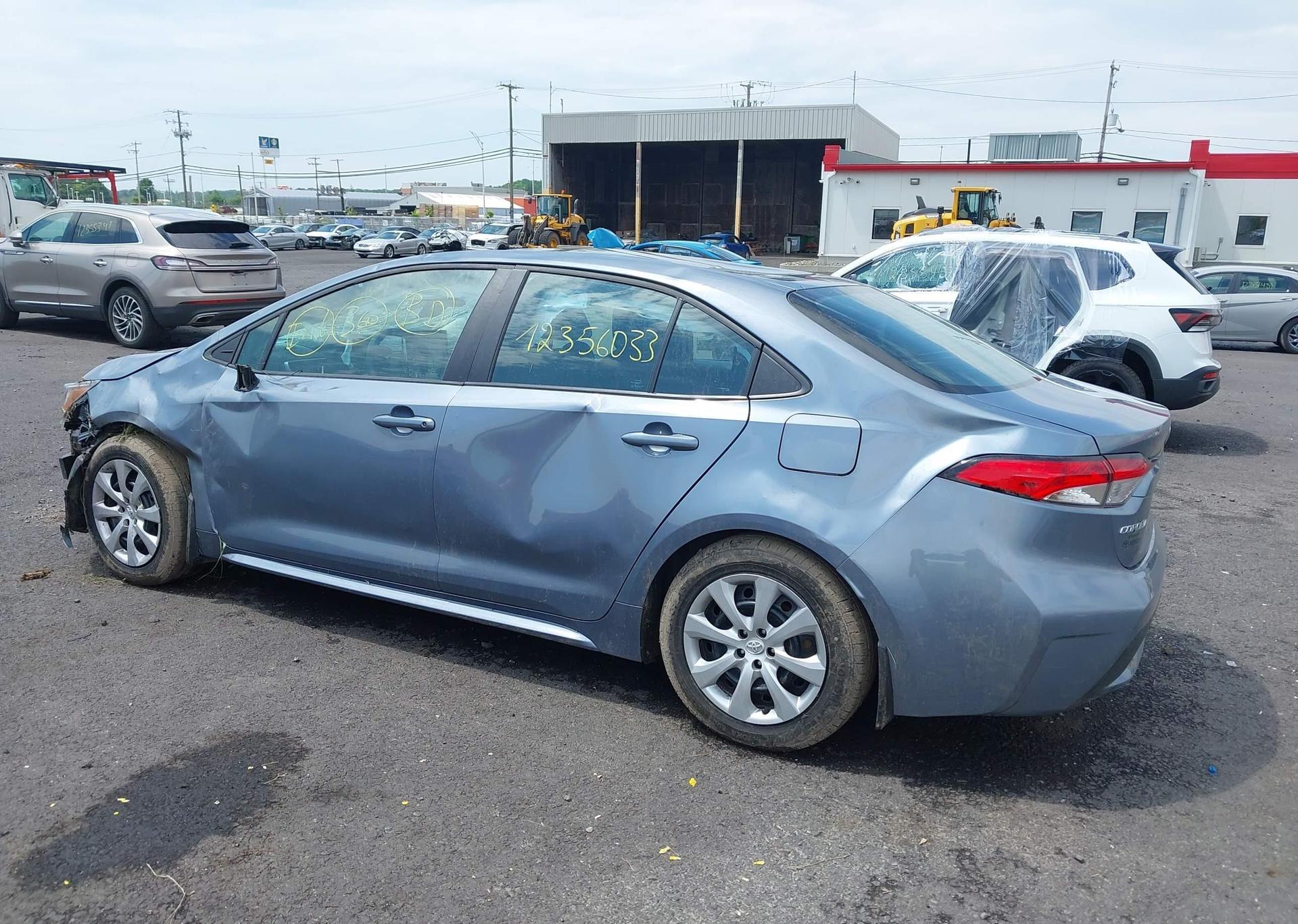 2021 TOYOTA COROLLA LE