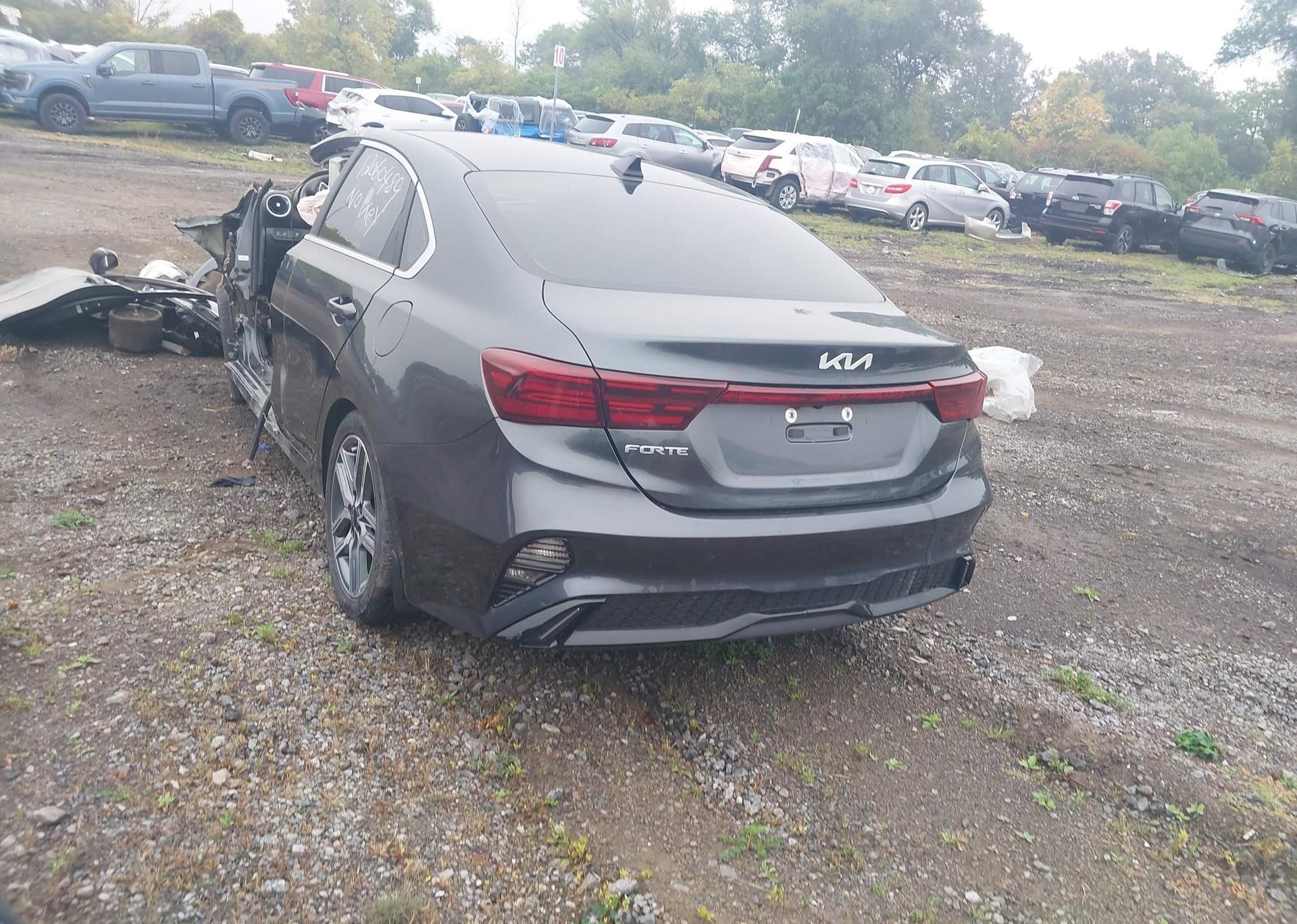 2022 KIA FORTE