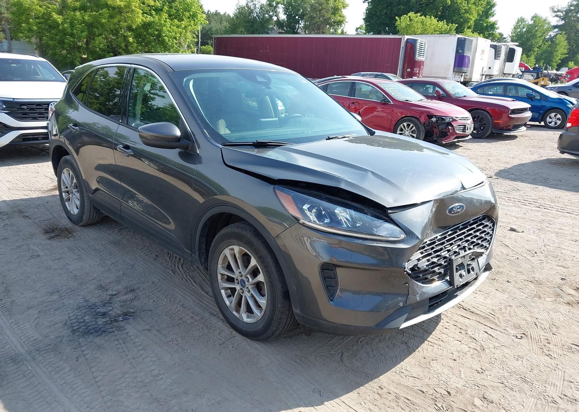 2020 FORD ESCAPE SE