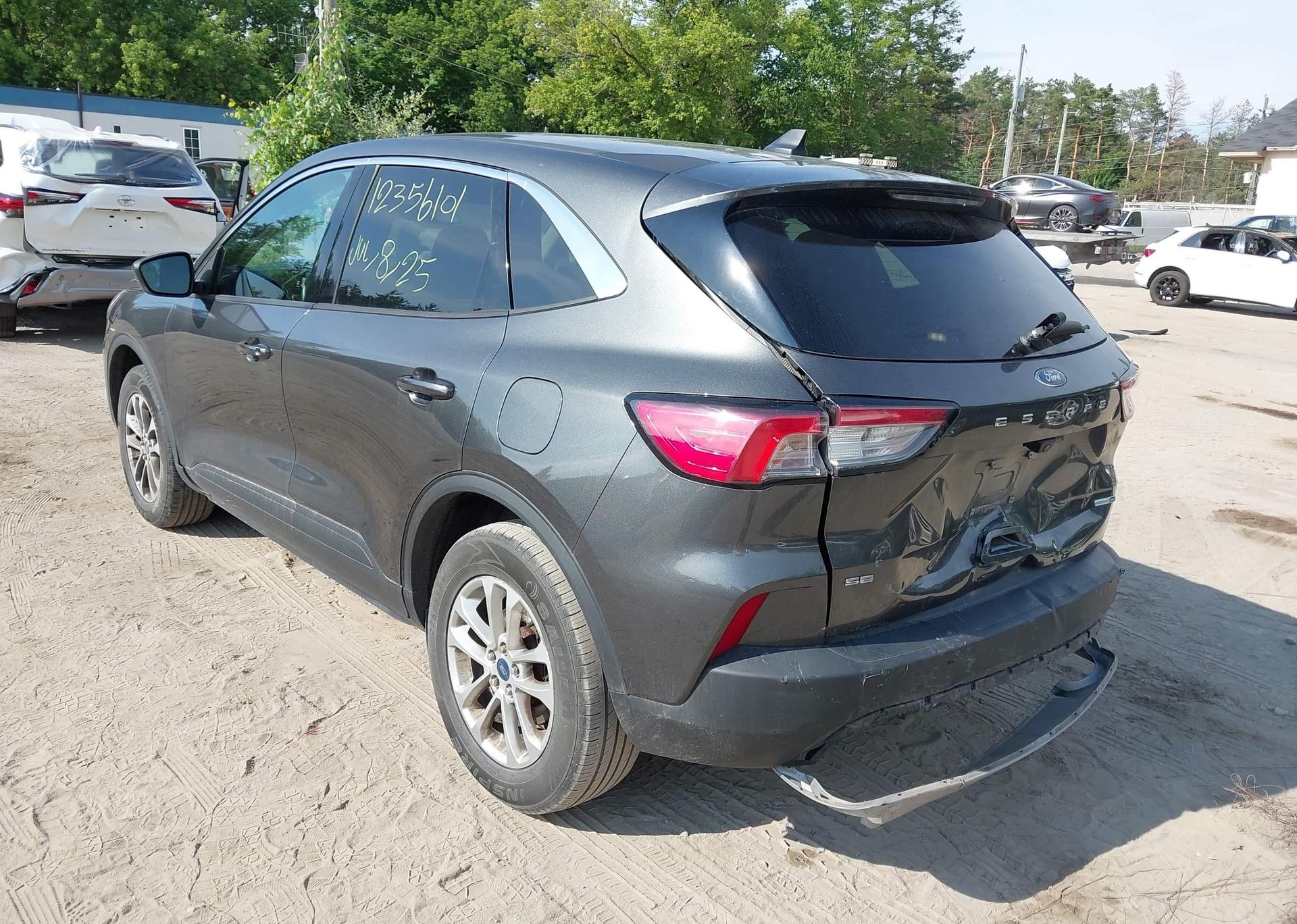 2020 FORD ESCAPE SE