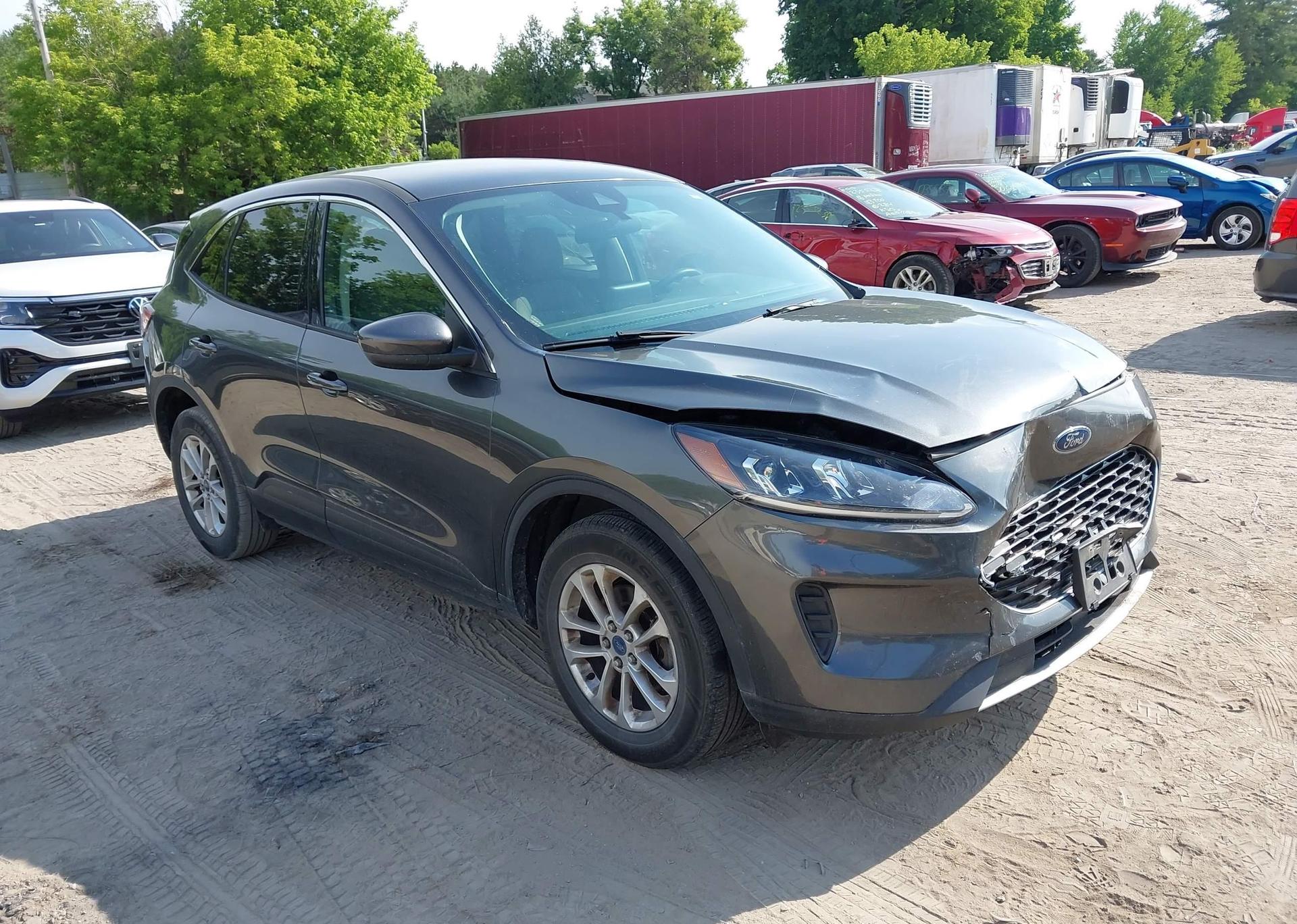 2020 FORD ESCAPE SE