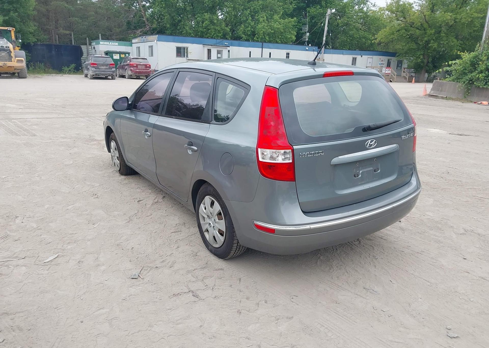 2010 HYUNDAI ELANTRA TOURING GLS